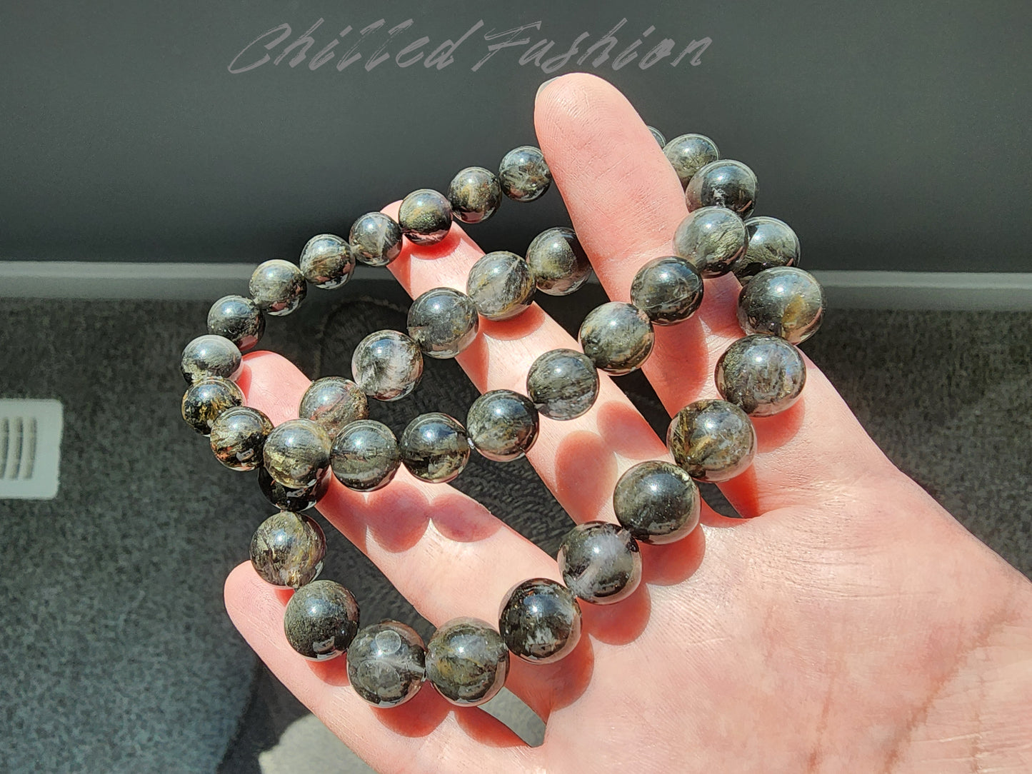 [Bracelet] Natural Black Feather Auralite 23 Bracelet