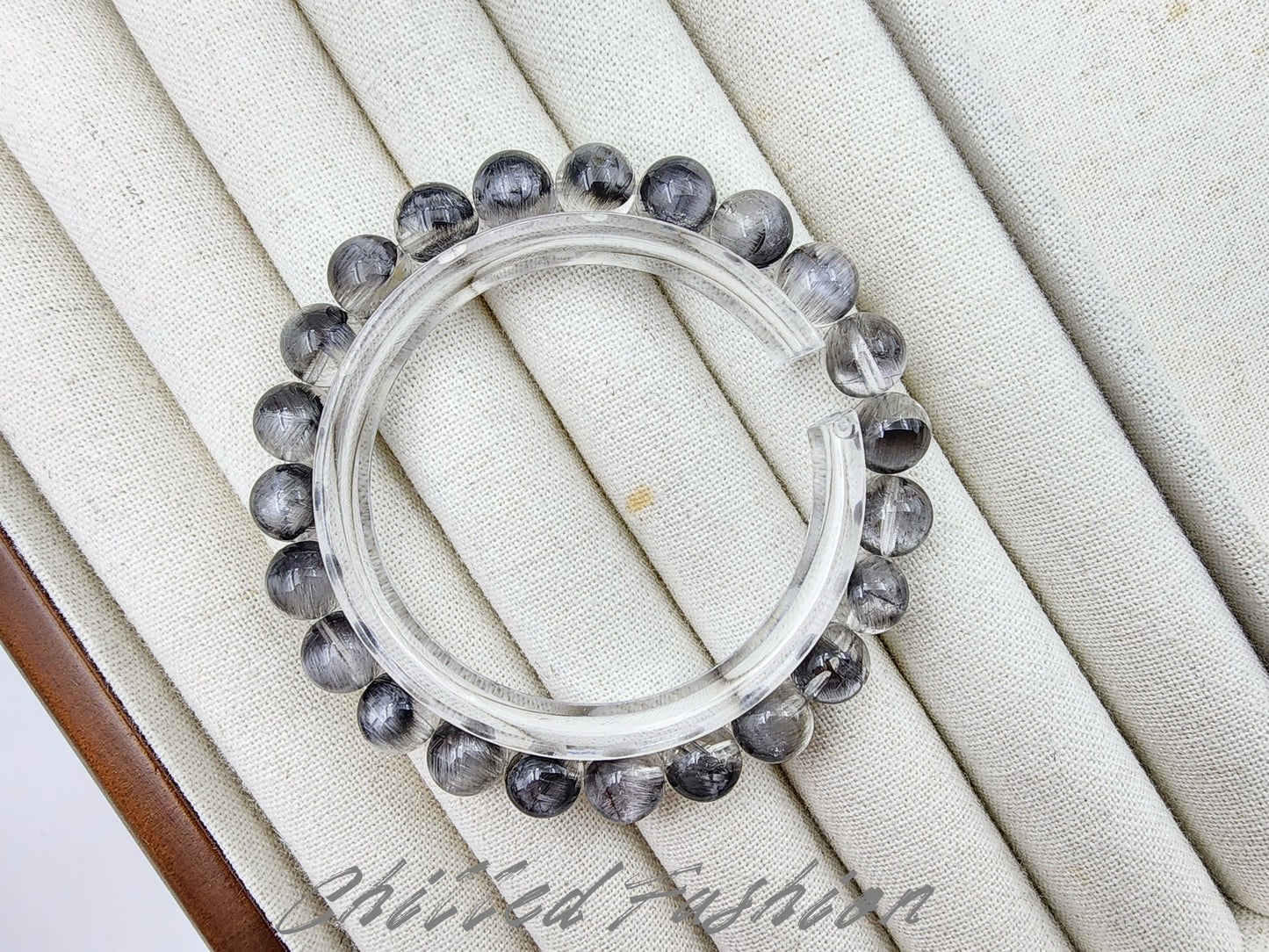[Bracelet] 8mm Black Silver Brookite in Quartz Bracelet