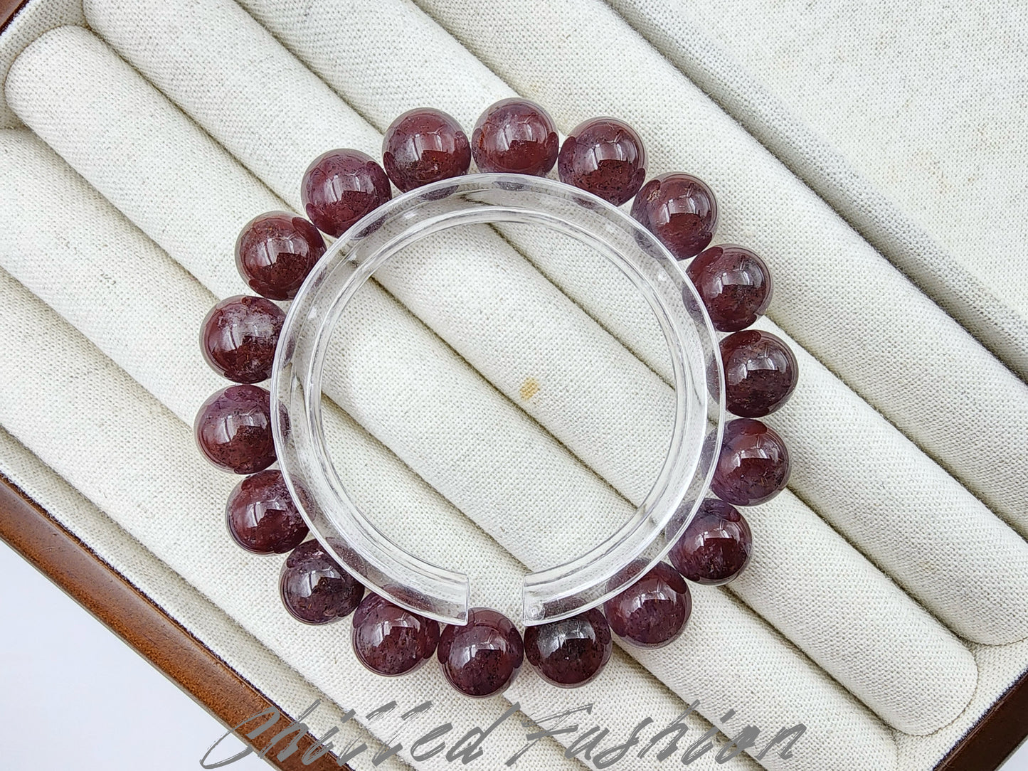 [Bracelet] 11mm Rare Auralite 23 Bracelet with Starburst Trapiche Pattern