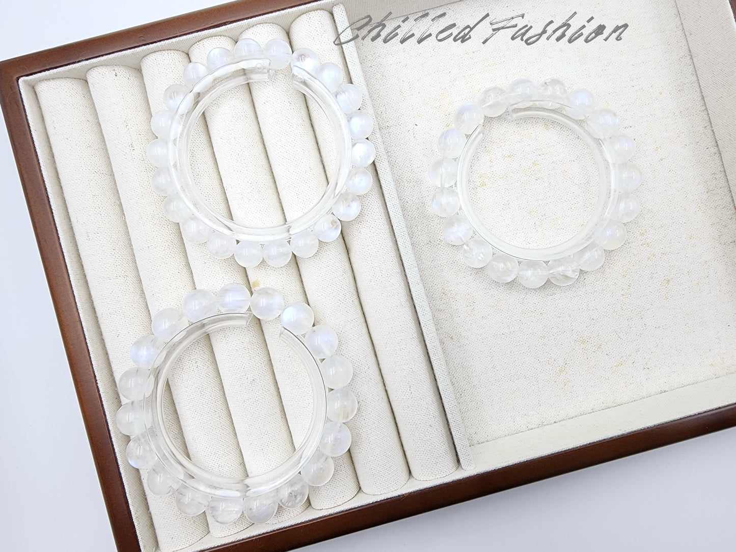 [Bracelet] Blue Flash White Feldspar Bracelet