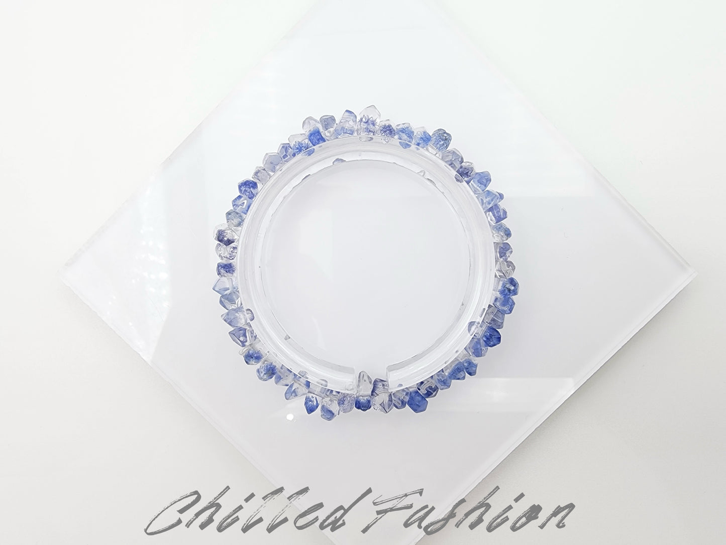 [Bracelet] Dumortierite in Quartz Double Terminated Bracelet