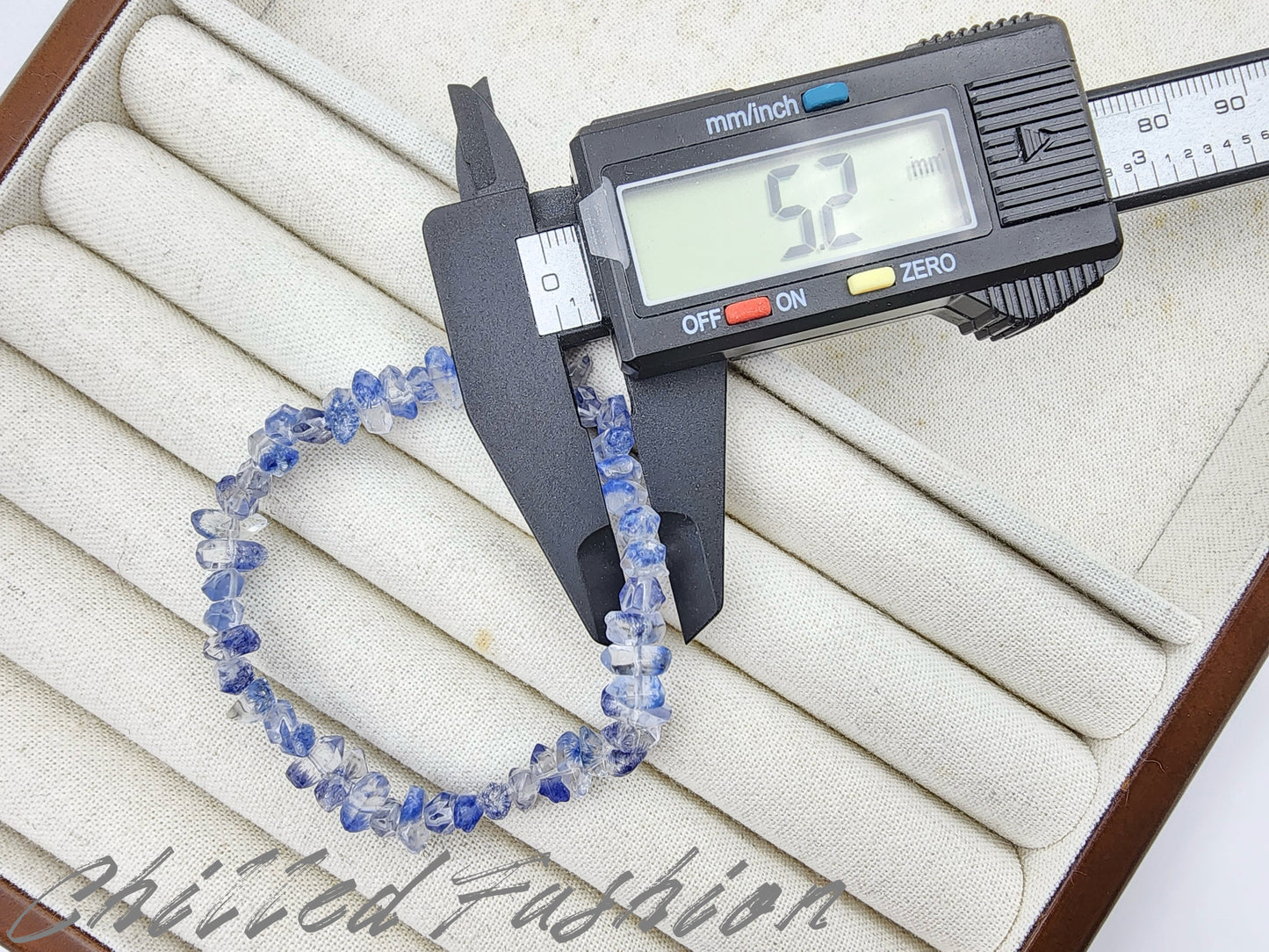 [Bracelet] Dumortierite in Quartz Double Terminated Bracelet