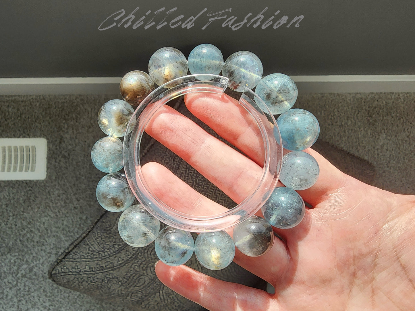 [Bracelet] Black Flash Aquamarine Gemstone Bracelet - 13.7mm to 15.5mm Beads
