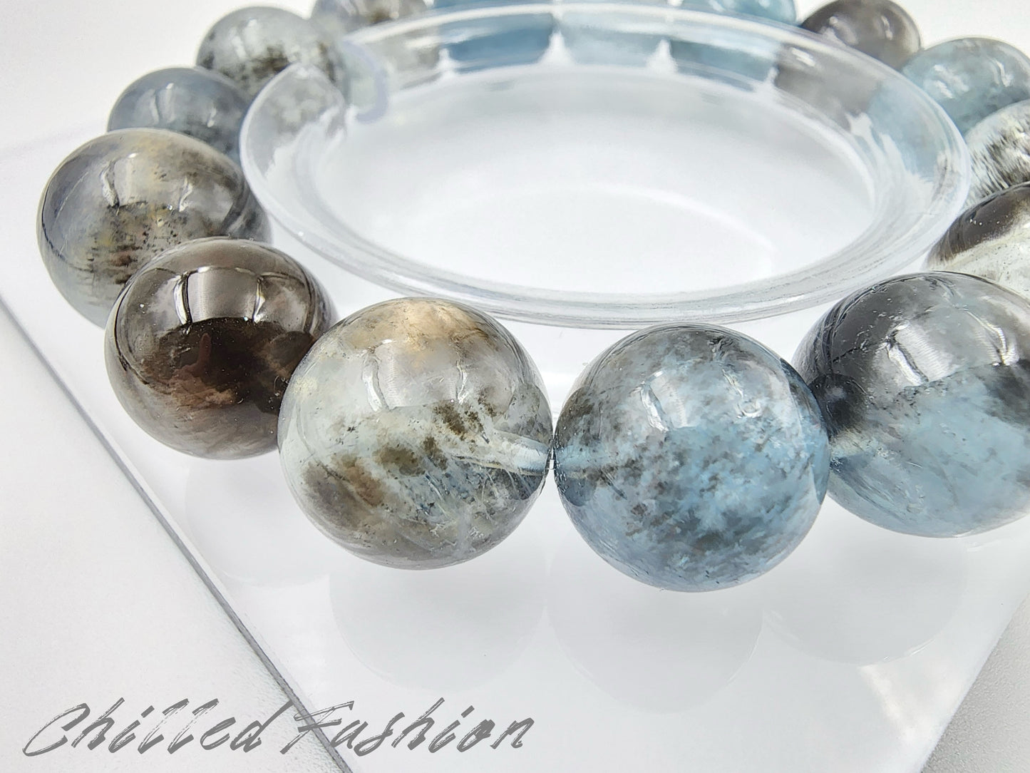 [Bracelet] Black Flash Aquamarine Gemstone Bracelet - 13.7mm to 15.5mm Beads
