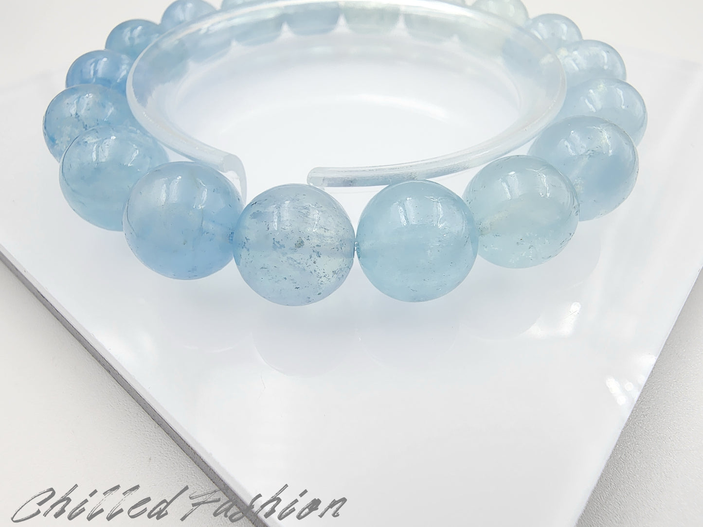 [Bracelet] 11mm Gradient Aquamarine Bracelet