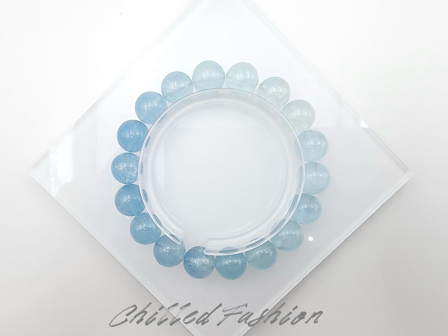 [Bracelet] 11mm Gradient Aquamarine Bracelet