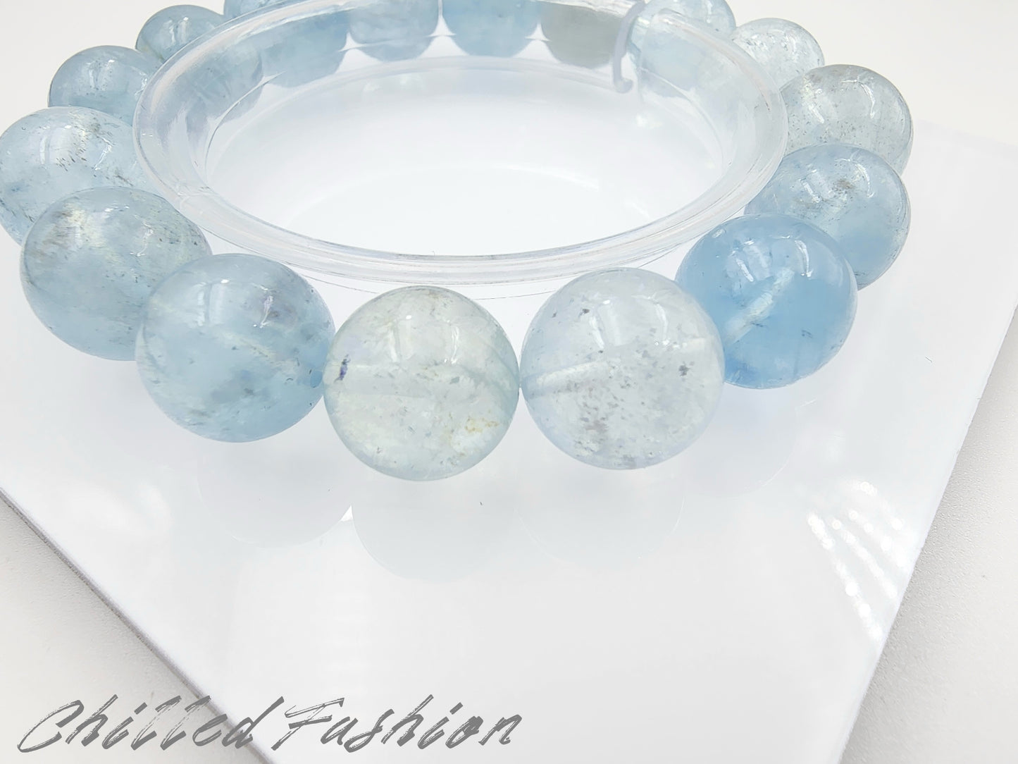 [Bracelet] Genuine Aquamarine Bracelet - 12.9mm to 14.7mm Beads