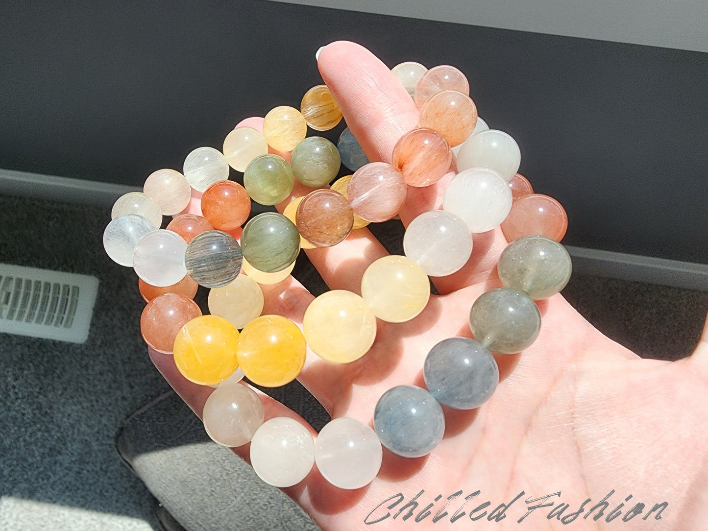 [Bracelet] Rainbow Rabbit Hair Quartz Bracelet