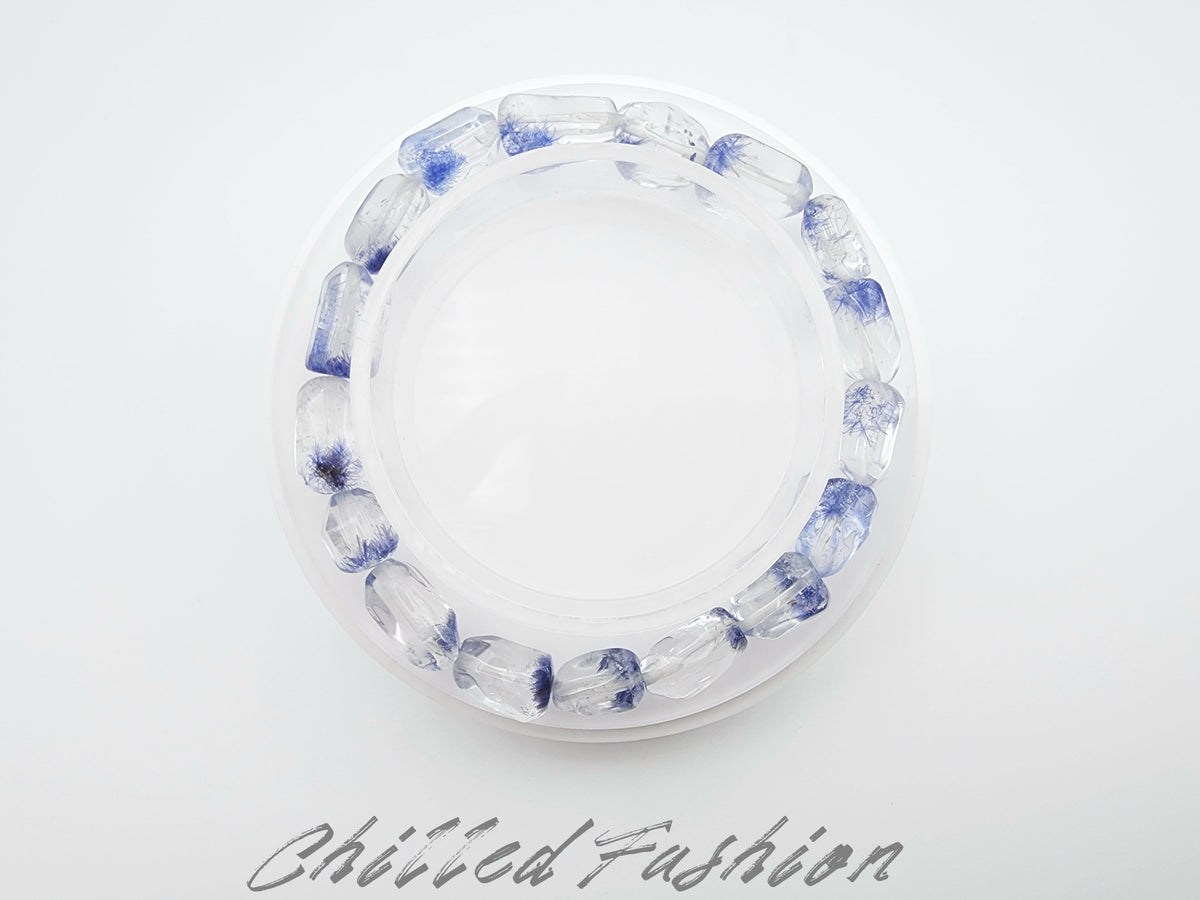 [Bracelet] Dumortierite-in-Quartz Bracelet