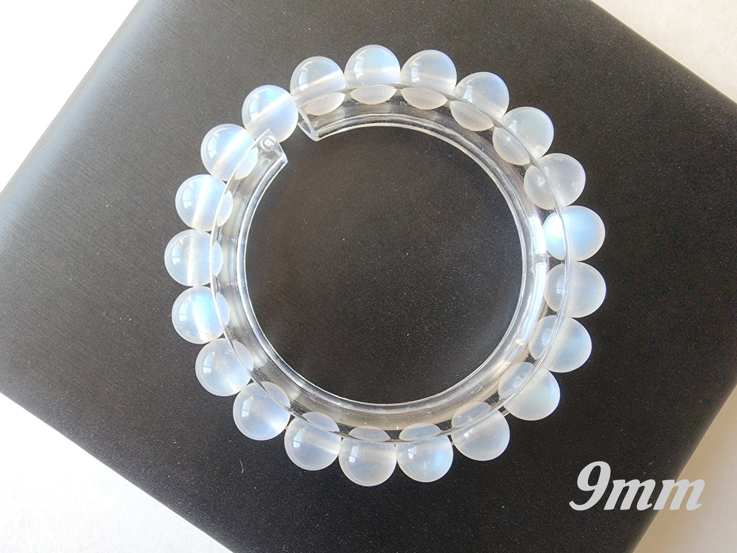 [Bracelet] Elegant Blue Moonstone Bracelet