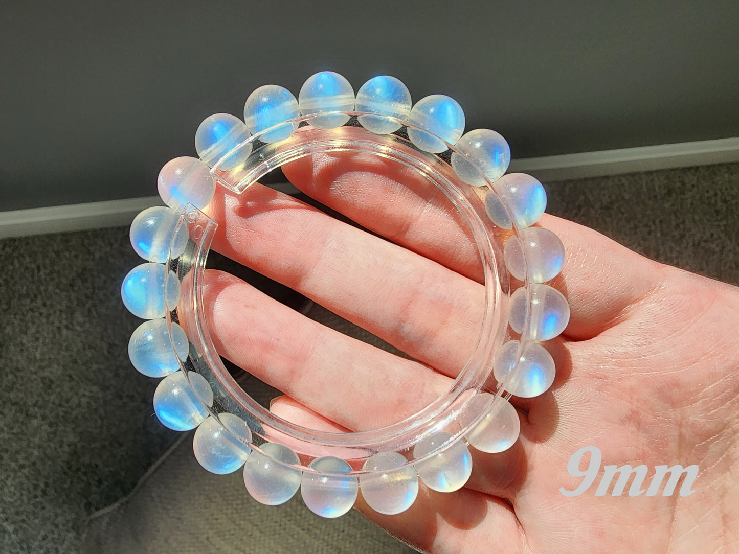 [Bracelet] Elegant Blue Moonstone Bracelet