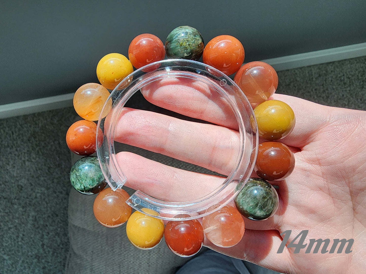 [Bracelet] Colorful Rabbit Hair Quartz Bracelet - A Radiant Trio of Happiness, Prosperity, and Longevity 福禄寿兔毛