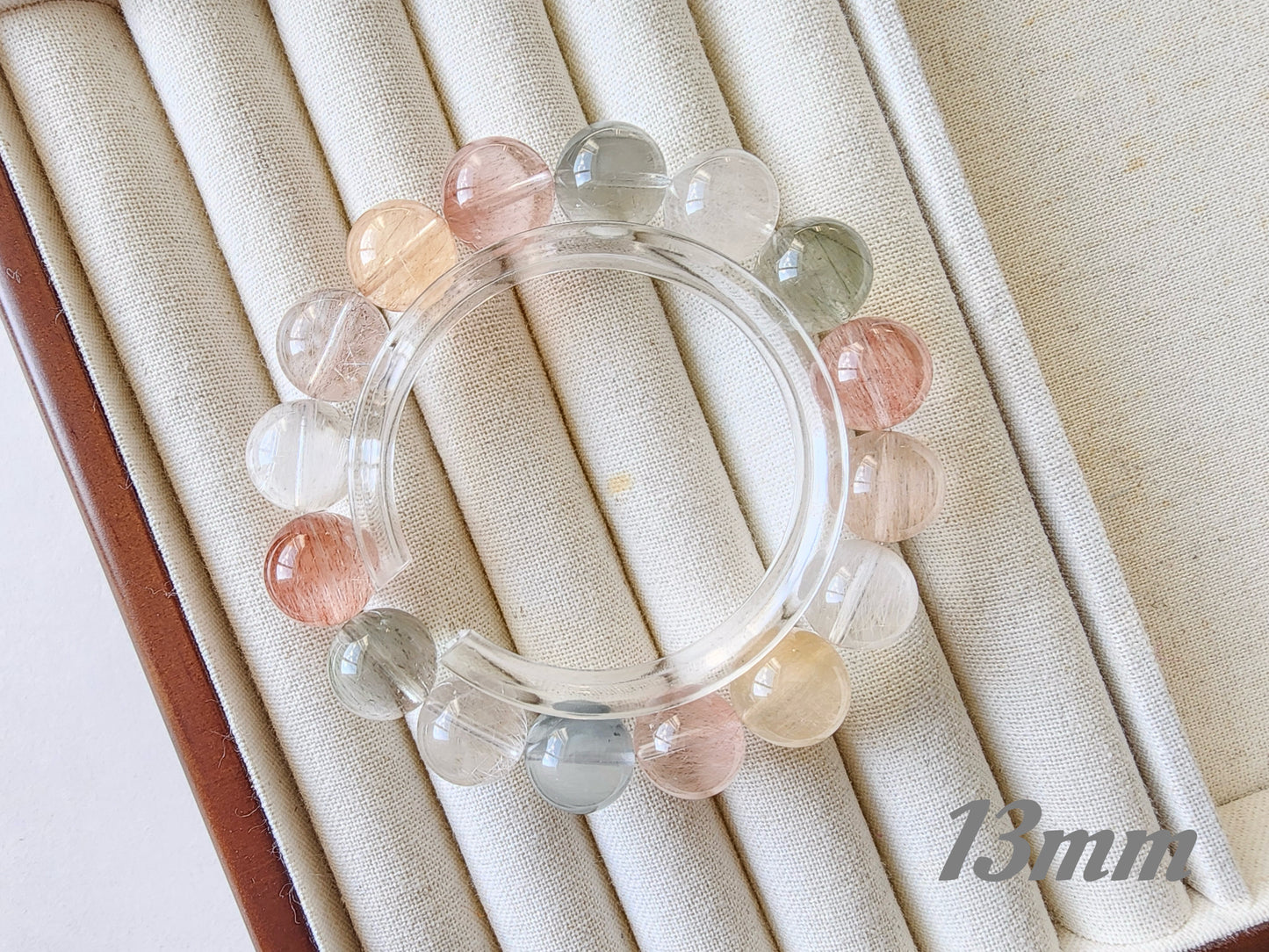 [Bracelet] Unique Rainbow Rabbit Hair Quartz Bracelet