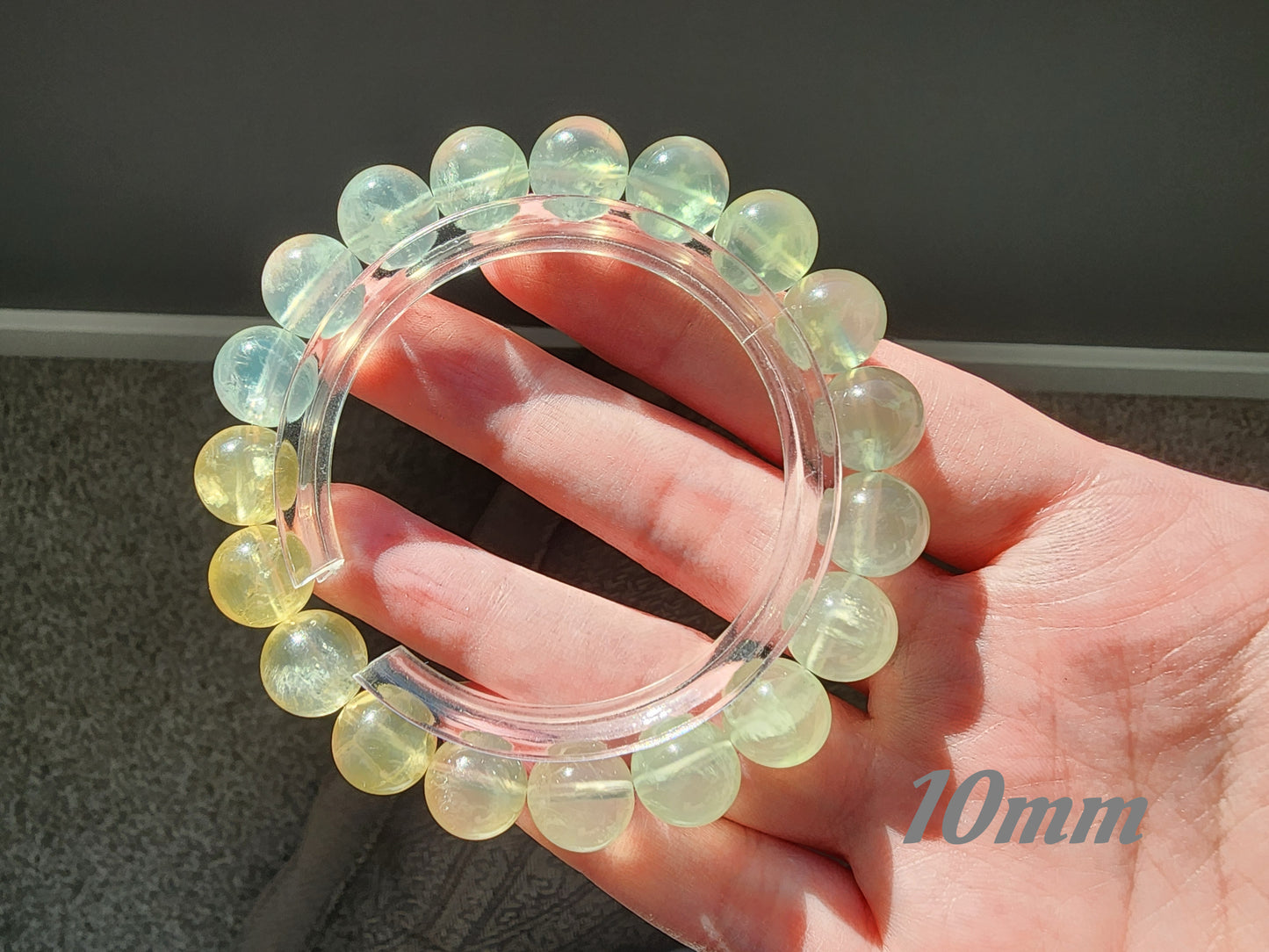 [Bracelet] Green to Yellow Gradient Prehnite Bracelet