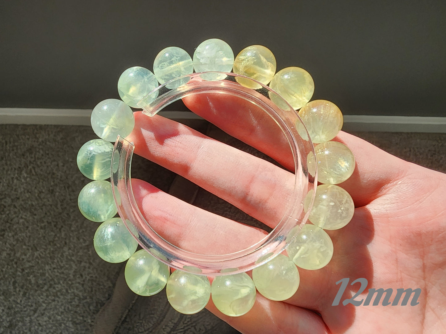 [Bracelet] Green to Yellow Gradient Prehnite Bracelet