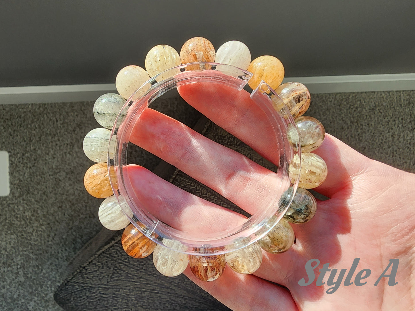 [Bracelet] 11mm Colorful Phantom Quartz Bracelet