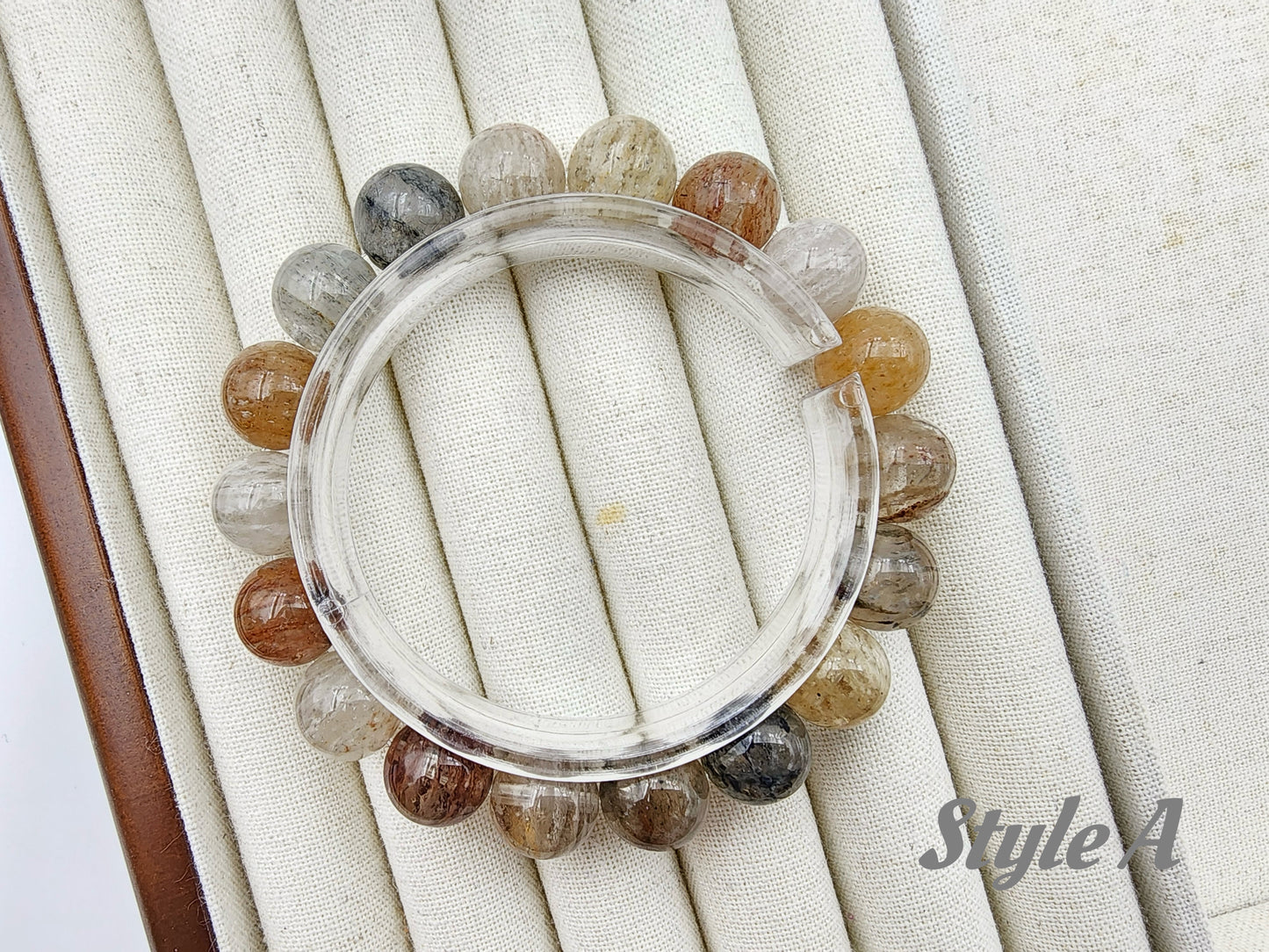 [Bracelet] 11mm Colorful Phantom Quartz Bracelet