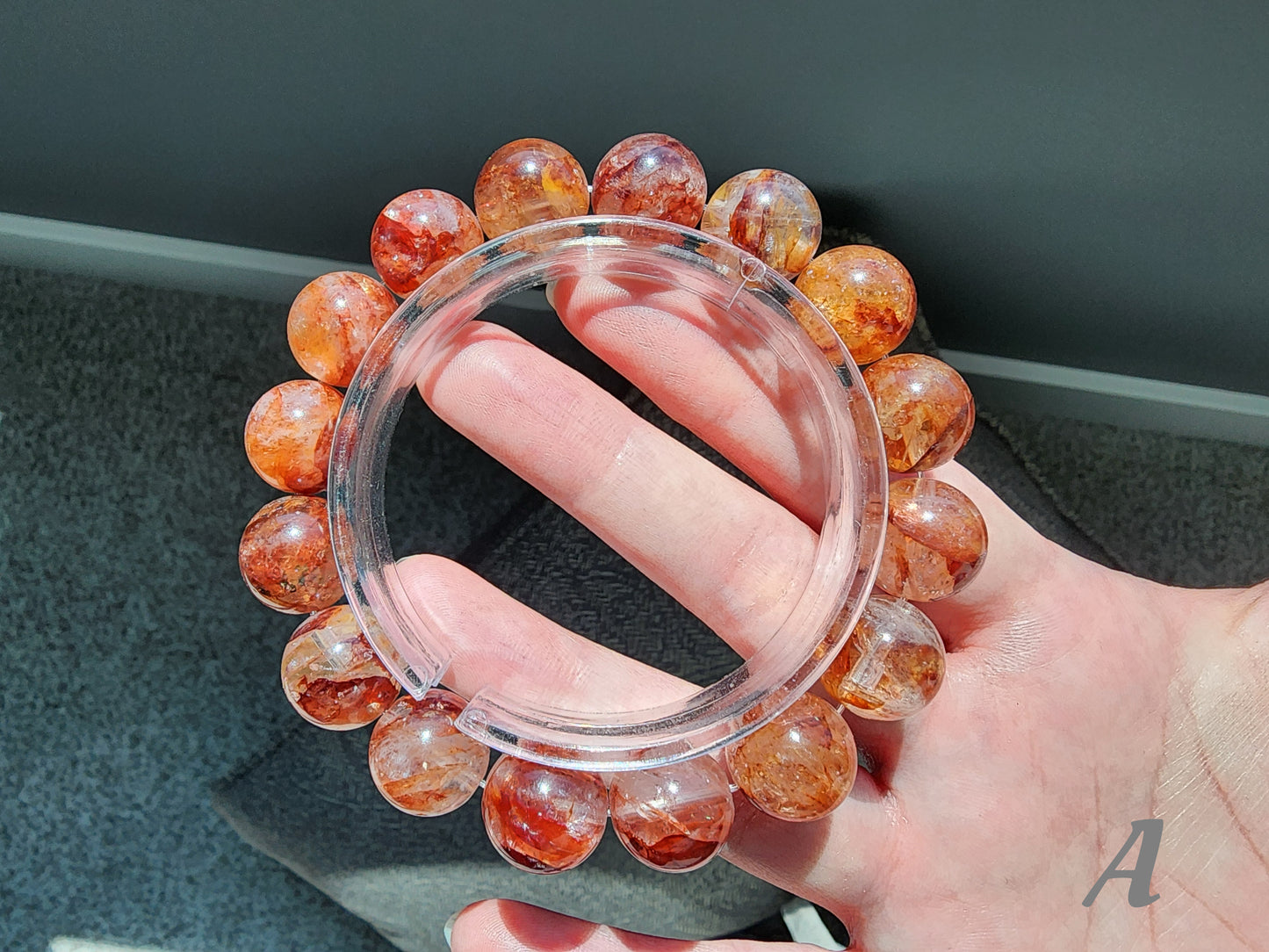 [Bracelet] Elegant 13mm Red Hematoid Quartz 红胶花 Bracelet - Healing Crystal Jewelry
