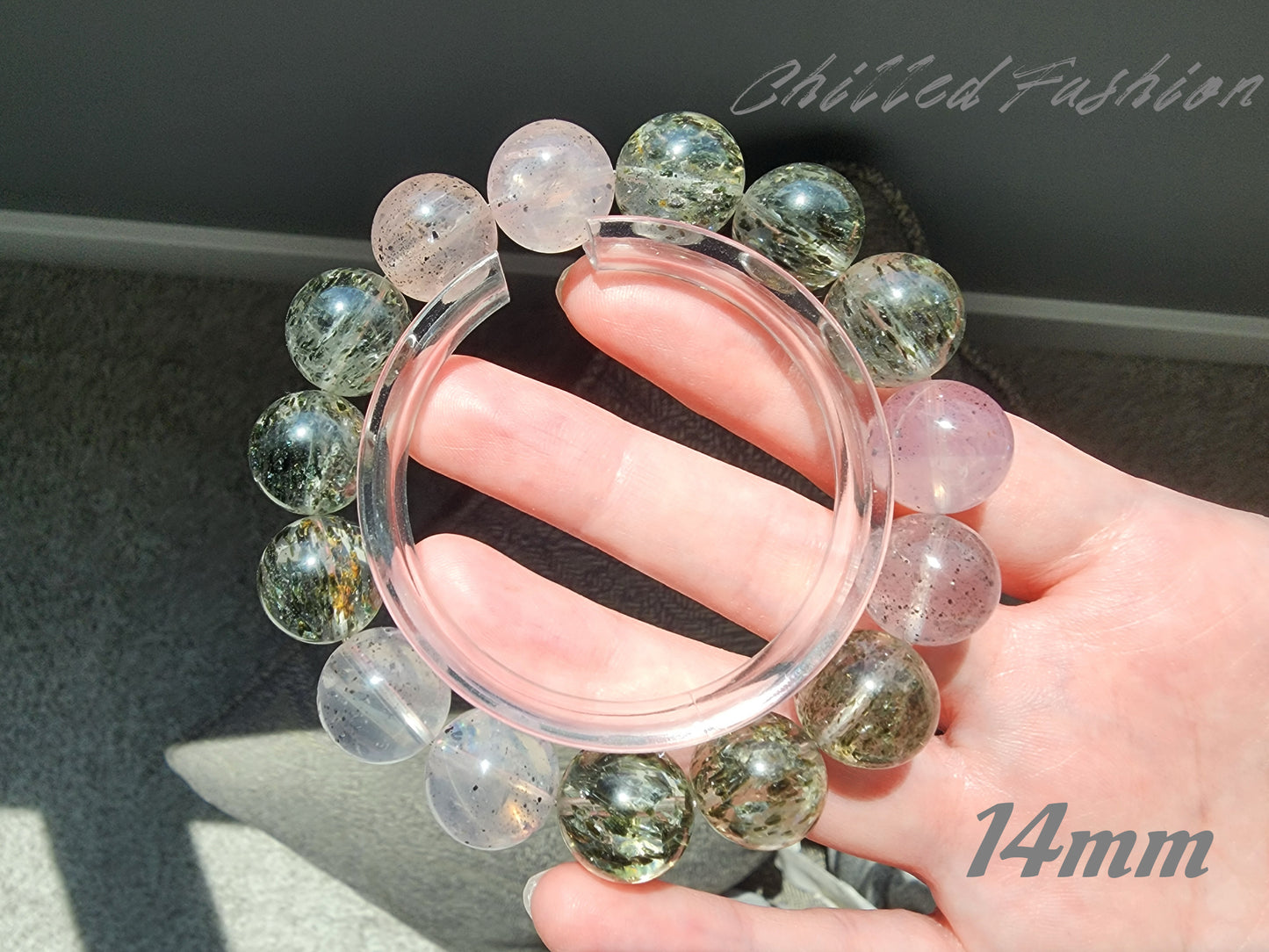 [Bracelet] Green Mica in Clear Quartz and Rose Quartz Beads Bracelet