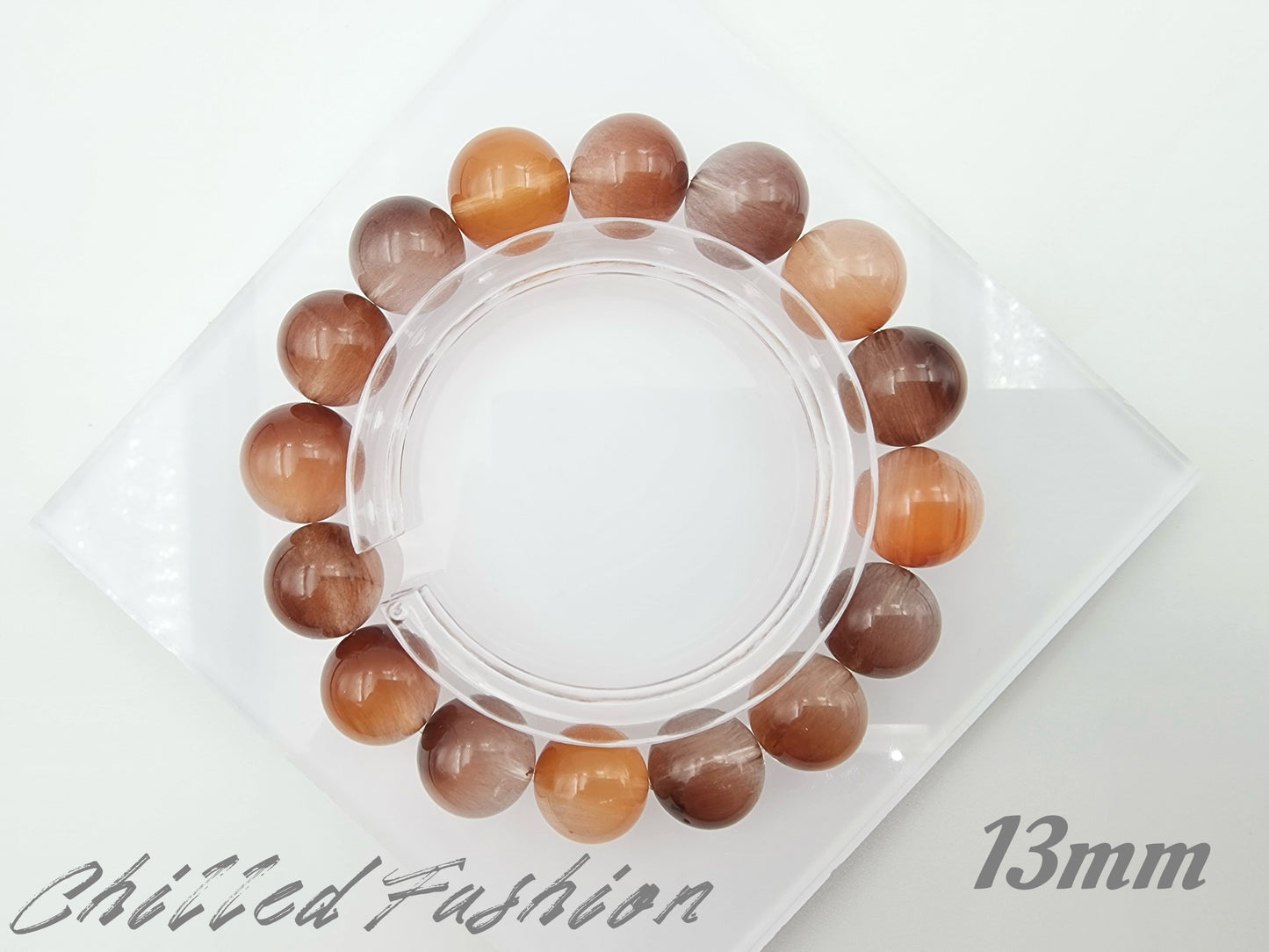 [Bracelet] Elegant Rabbit Hair Quartz 兔毛 Bracelet - A Touch of Nature’s Beauty