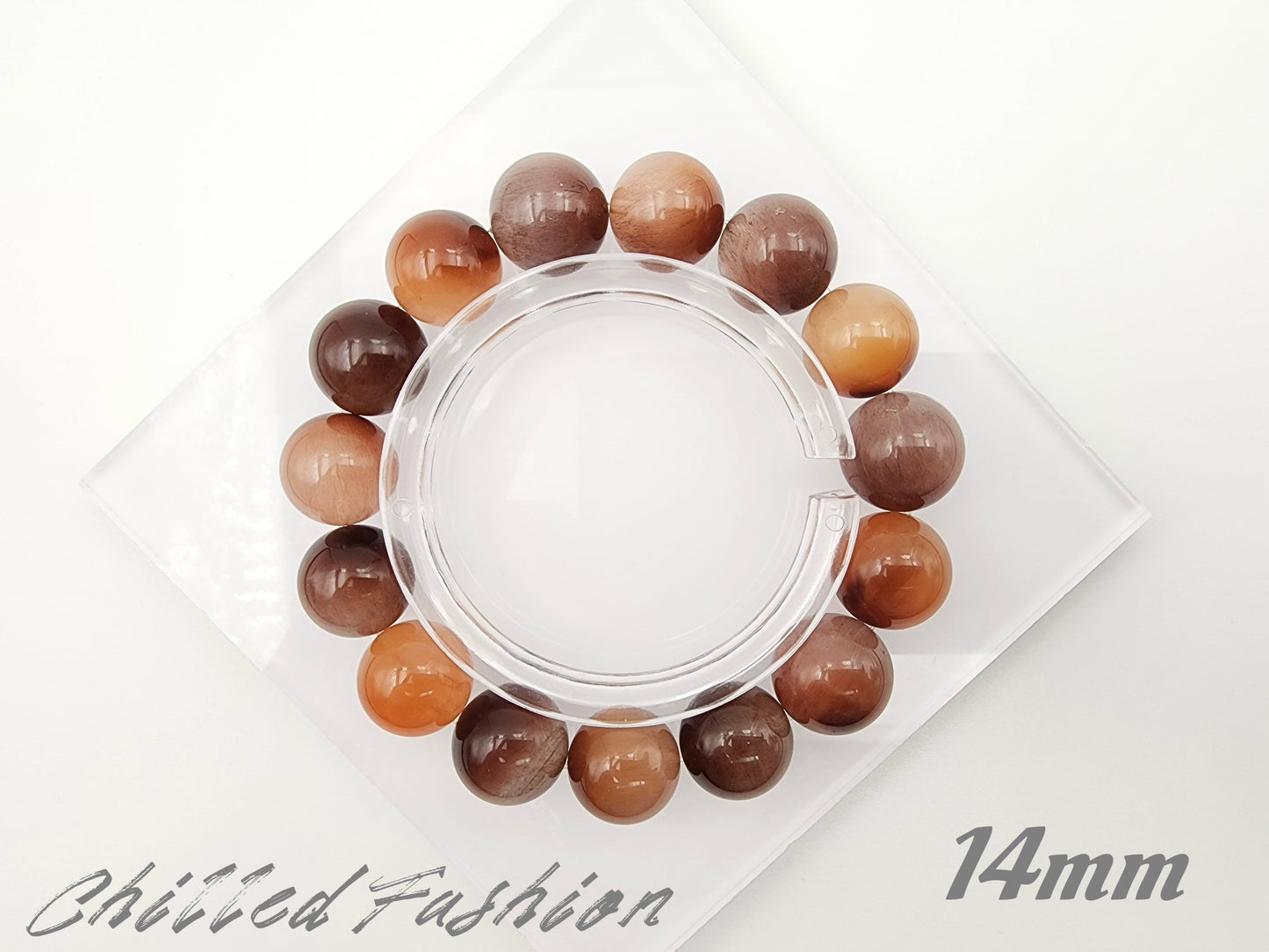 [Bracelet] Elegant Rabbit Hair Quartz 兔毛 Bracelet - A Touch of Nature’s Beauty