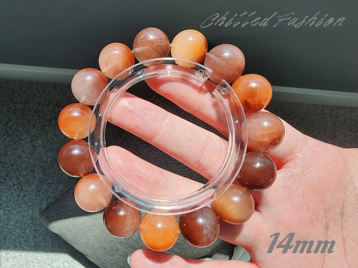 [Bracelet] Elegant Rabbit Hair Quartz 兔毛 Bracelet - A Touch of Nature’s Beauty