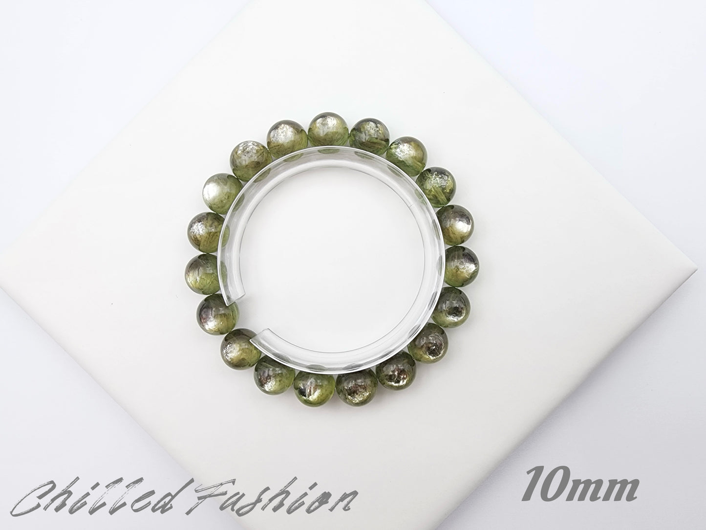 [Bracelet] Elegant Harmony: Handcrafted Green Lithium Mica 绿锂云母 Bead Bracelet