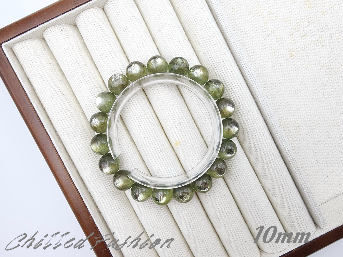 [Bracelet] Elegant Harmony: Handcrafted Green Lithium Mica 绿锂云母 Bead Bracelet