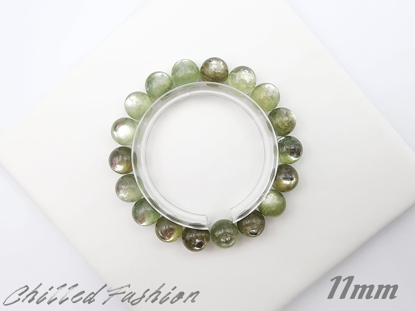 [Bracelet] Elegant Harmony: Handcrafted Green Lithium Mica 绿锂云母 Bead Bracelet