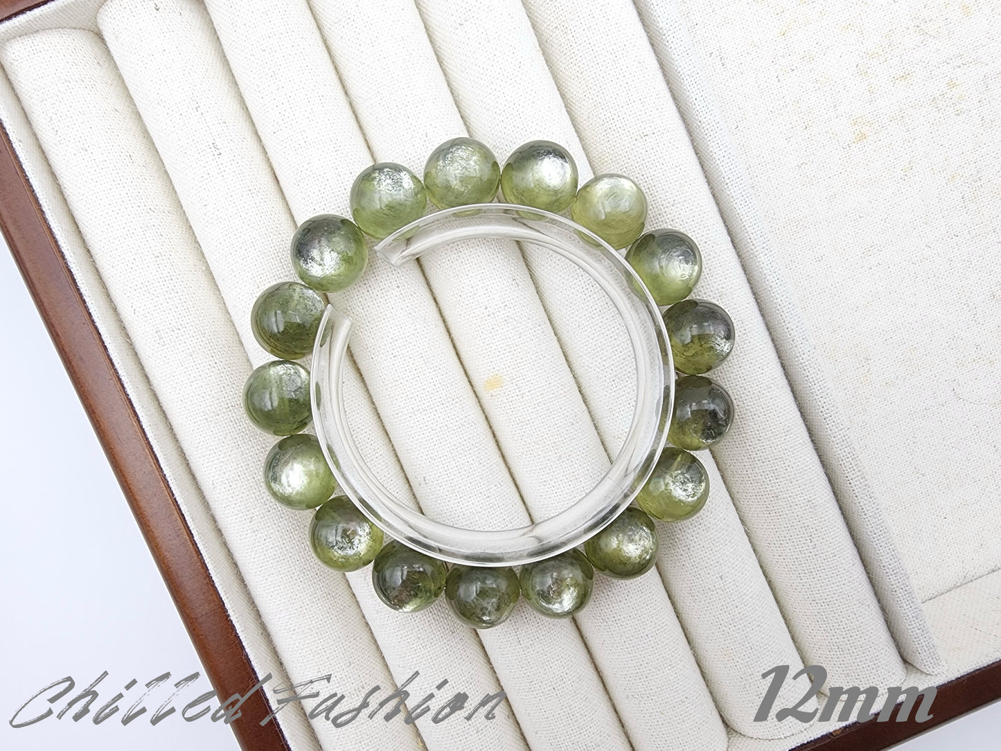 [Bracelet] Elegant Harmony: Handcrafted Green Lithium Mica 绿锂云母 Bead Bracelet