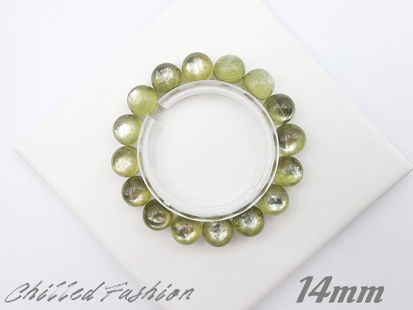[Bracelet] Elegant Harmony: Handcrafted Green Lithium Mica 绿锂云母 Bead Bracelet