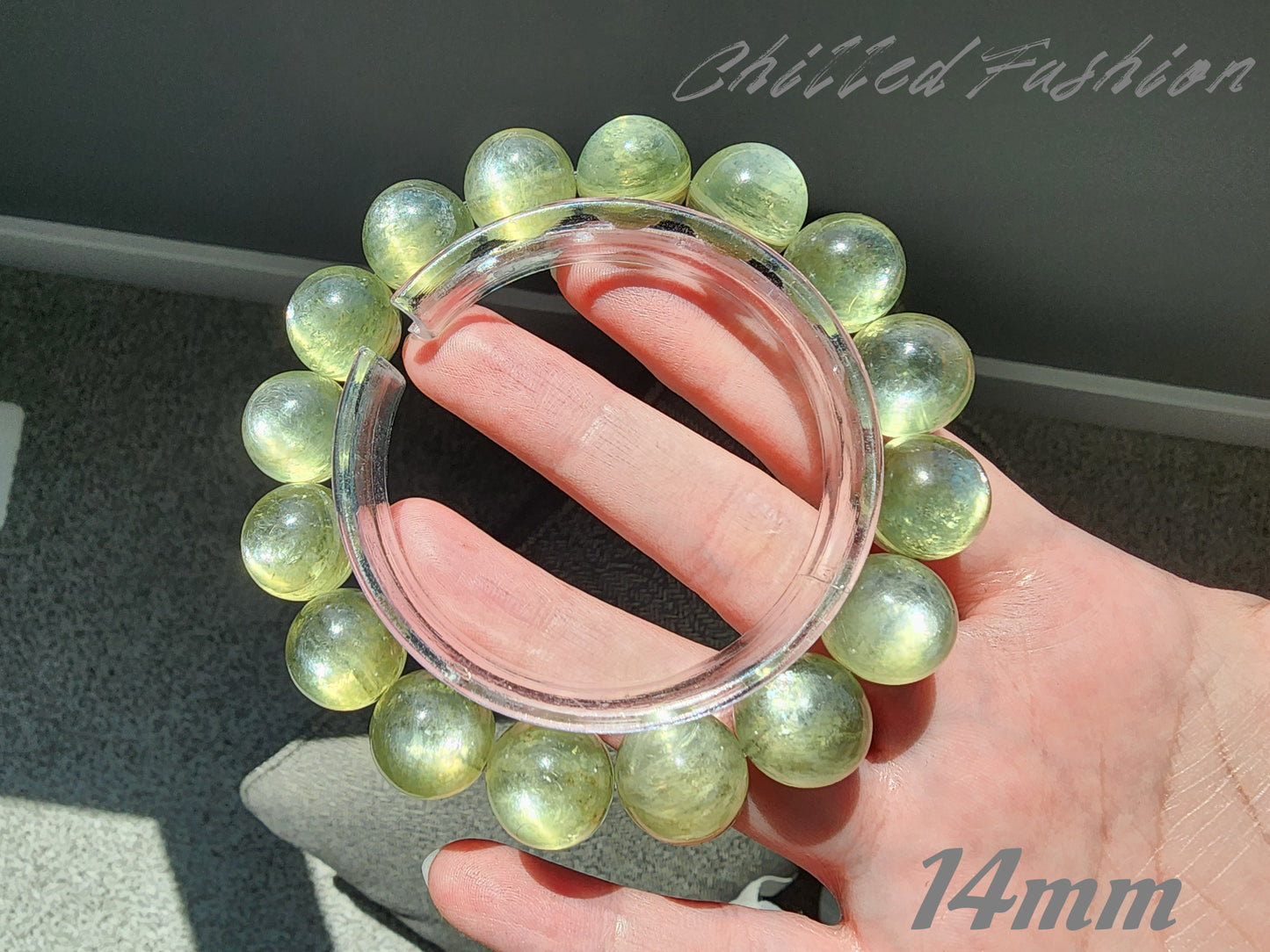 [Bracelet] Elegant Harmony: Handcrafted Green Lithium Mica 绿锂云母 Bead Bracelet