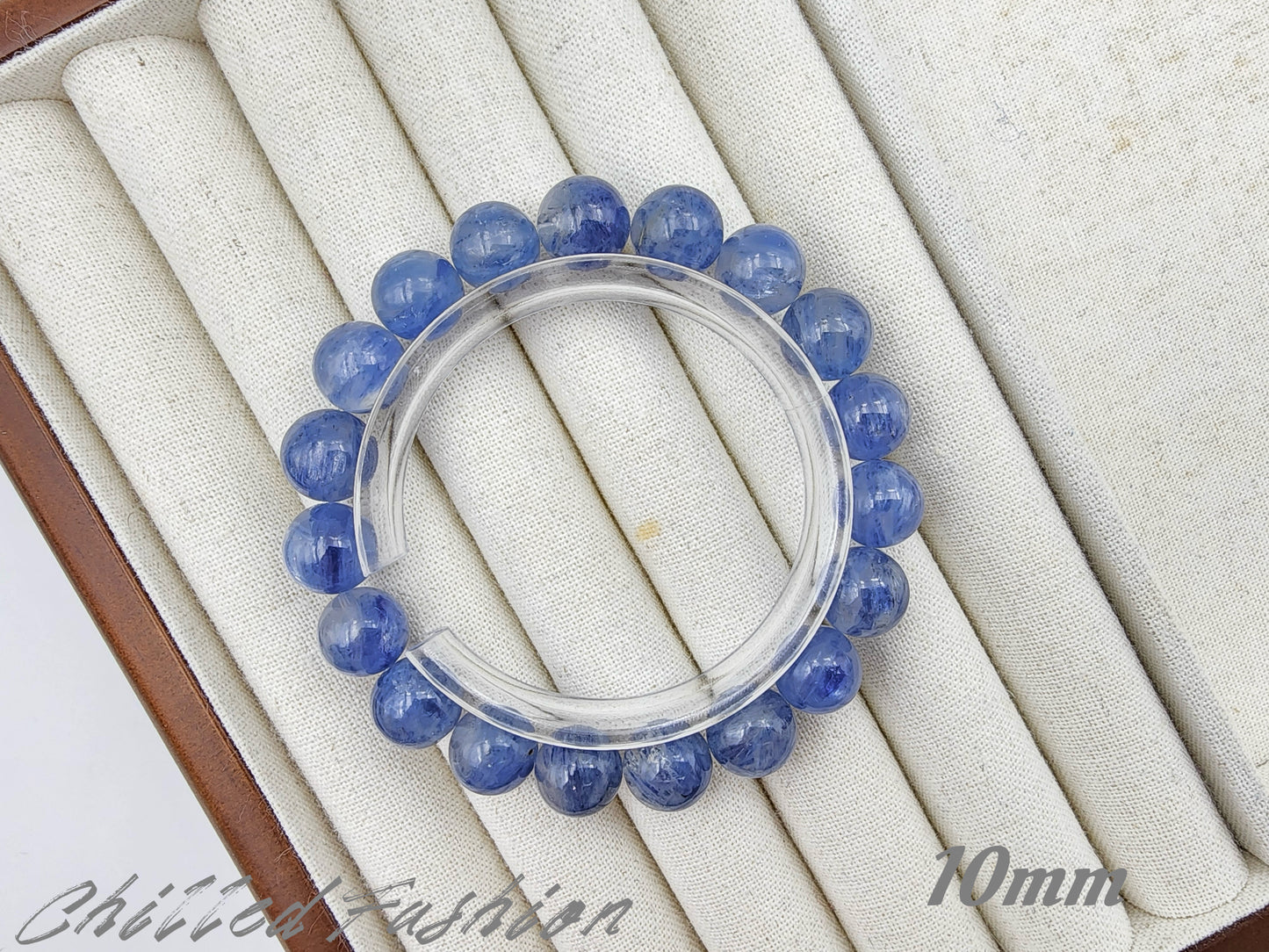 [Bracelet] Natural Kyanite Gemstone Bracelet: Tranquility & Self-Expression