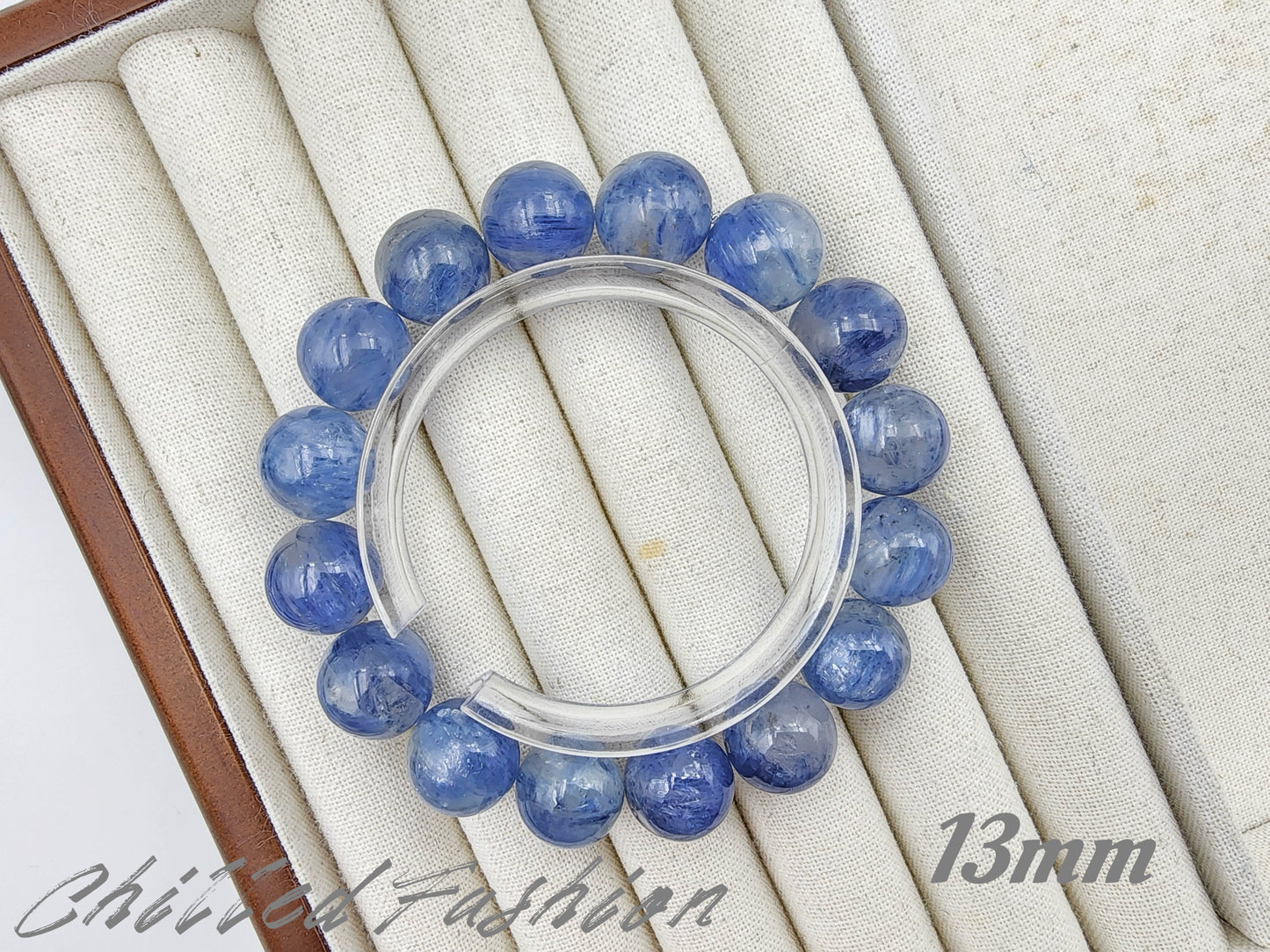 [Bracelet] Natural Kyanite Gemstone Bracelet: Tranquility & Self-Expression