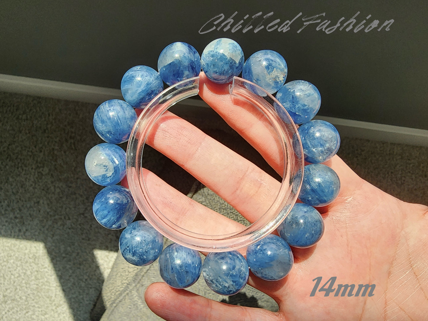 [Bracelet] Natural Kyanite Gemstone Bracelet: Tranquility & Self-Expression