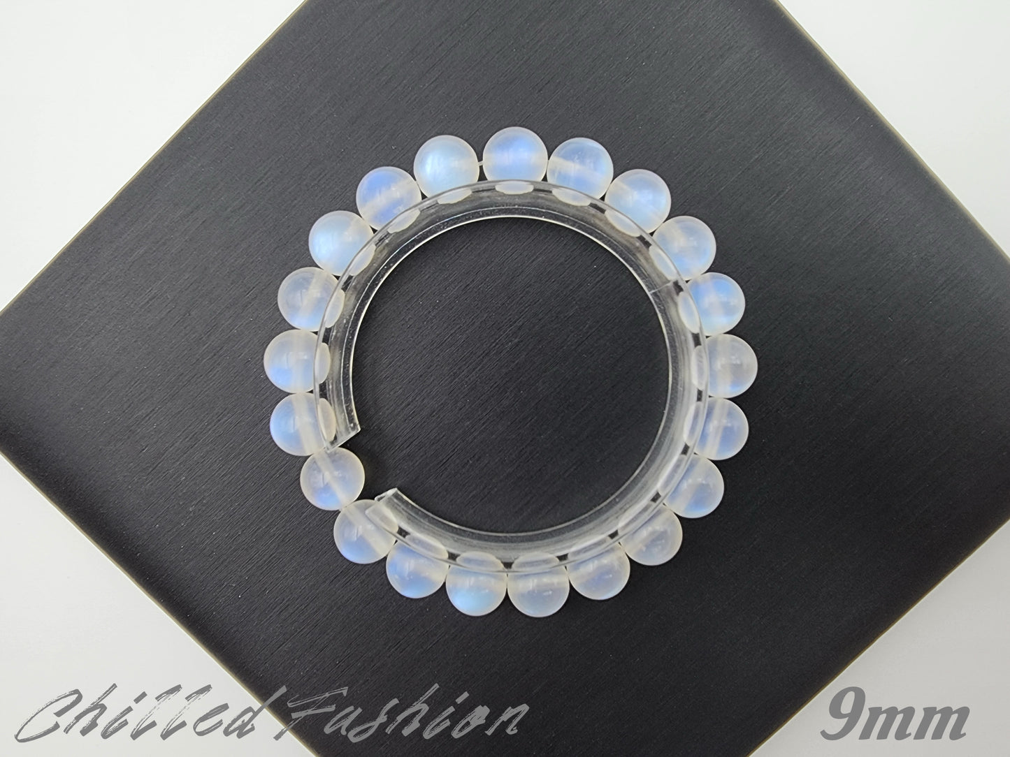 [Bracelet] Elegant Blue Moonstone Bracelet