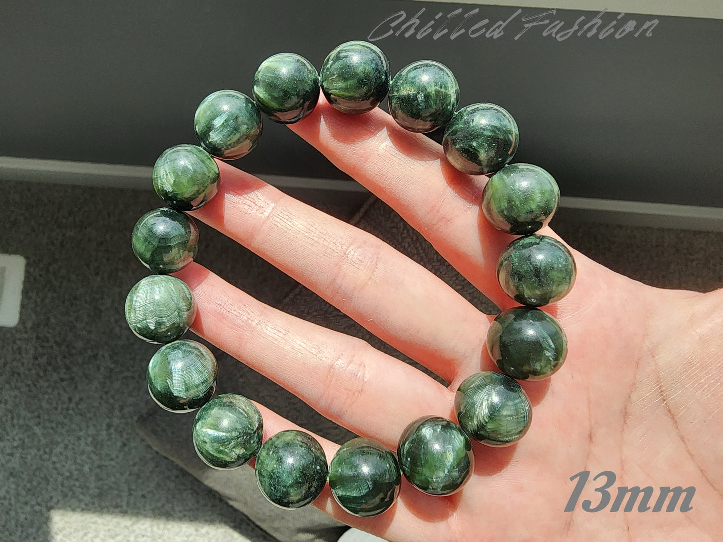 [Bracelet] Genuine Seraphinite 绿龙晶 Gemstone Bracelet: Earth's Energy on Your Wrist