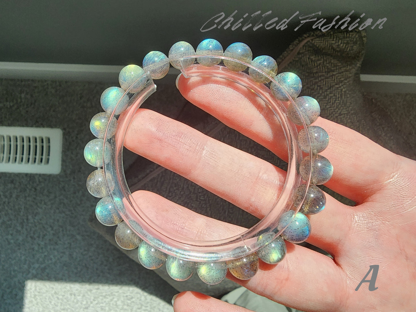 [Bracelet] 8mm Labradorite Bracelet with Stunning Natural Flash