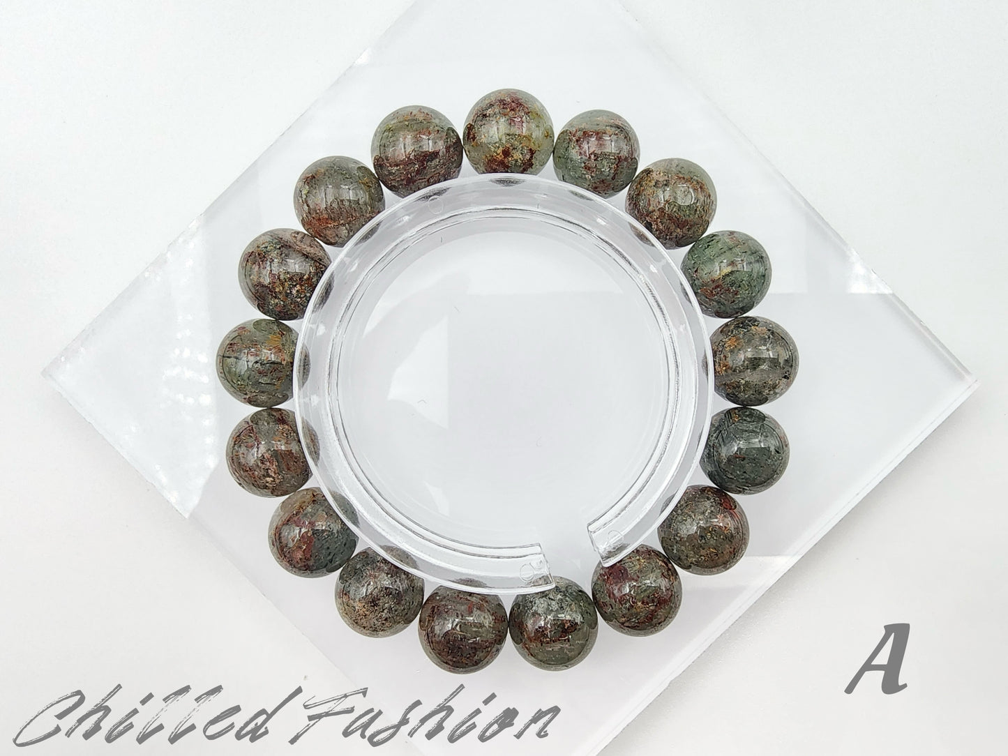 [Bracelet] 12mm Forest Ember Phantom Quartz Bracelet