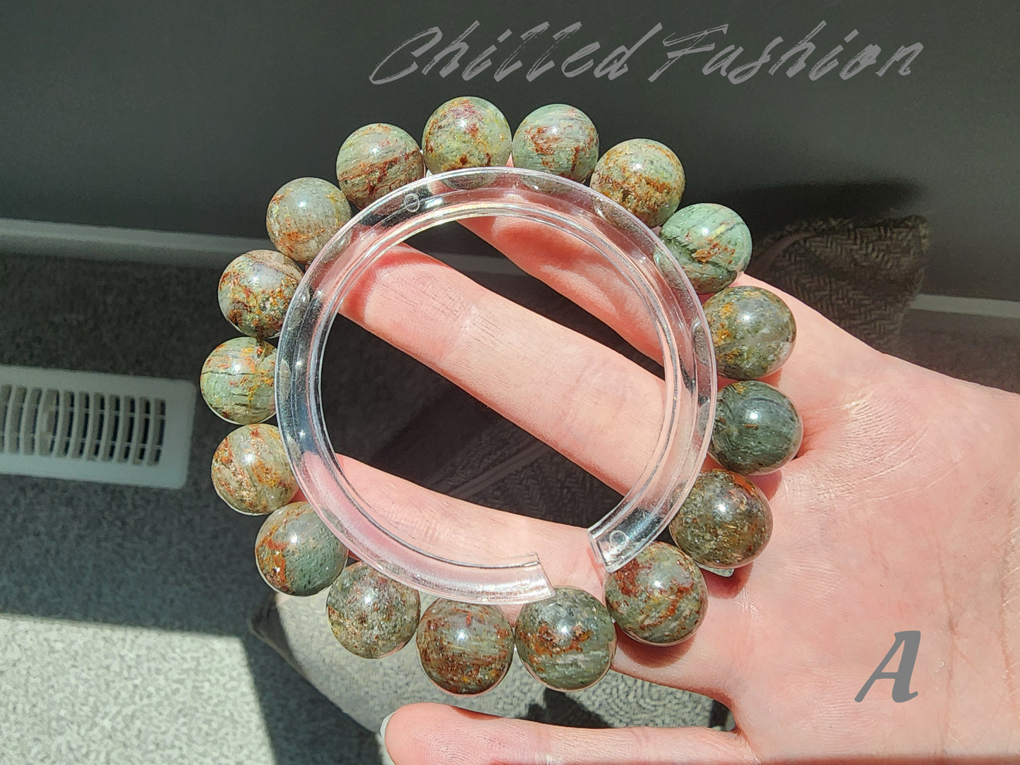 [Bracelet] 12mm Forest Ember Phantom Quartz Bracelet