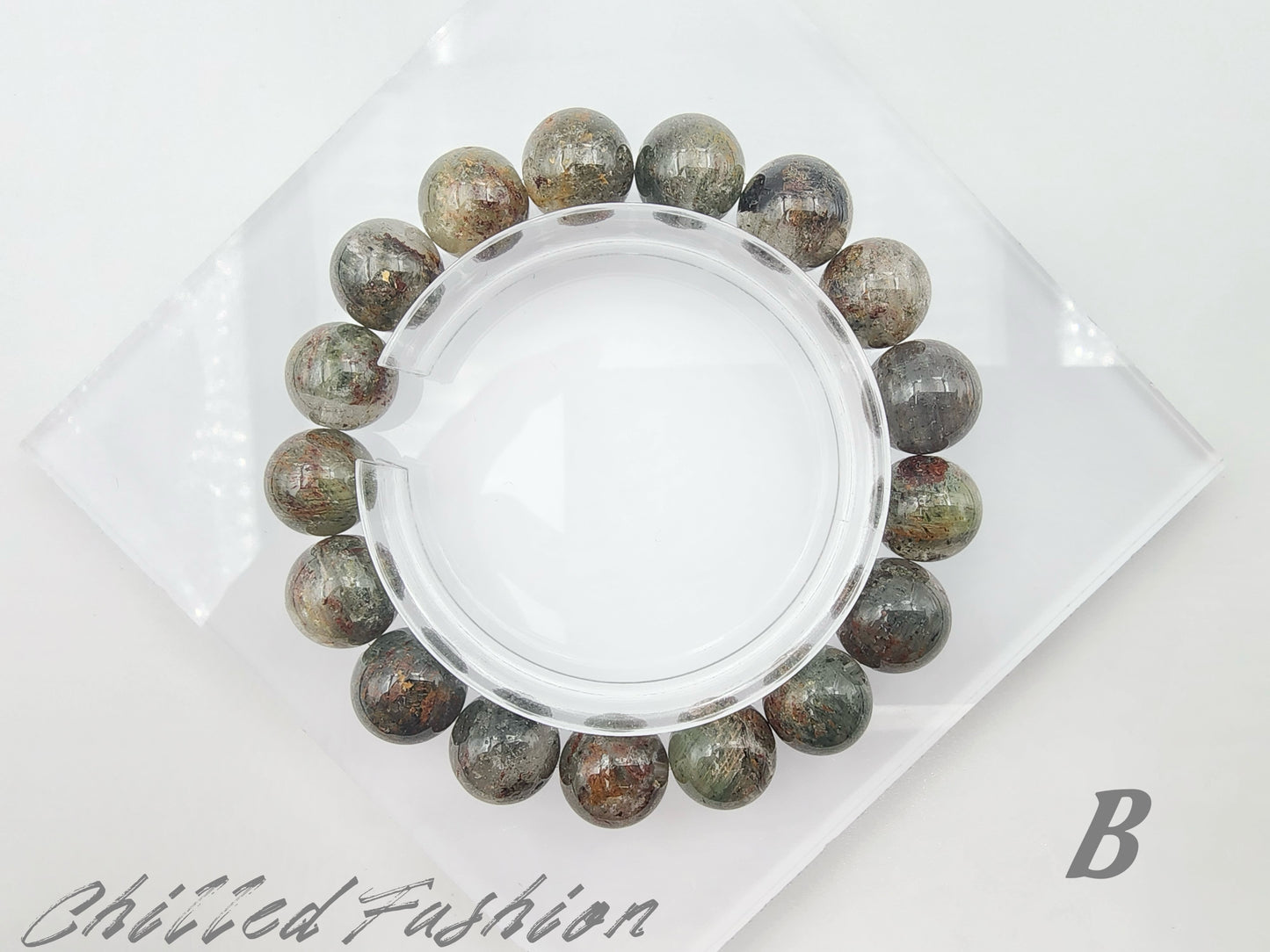 [Bracelet] 12mm Forest Ember Phantom Quartz Bracelet
