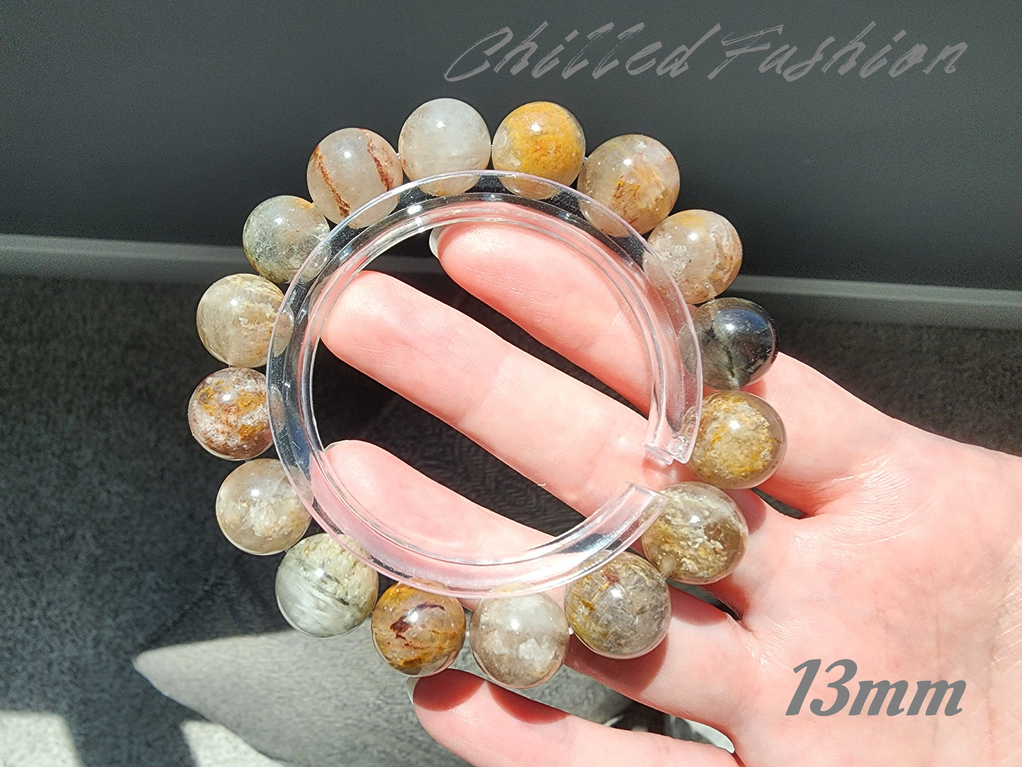 [Bracelet] Natural Phantom Quartz with Rutile – Grounding Crystal Beaded Bracelet