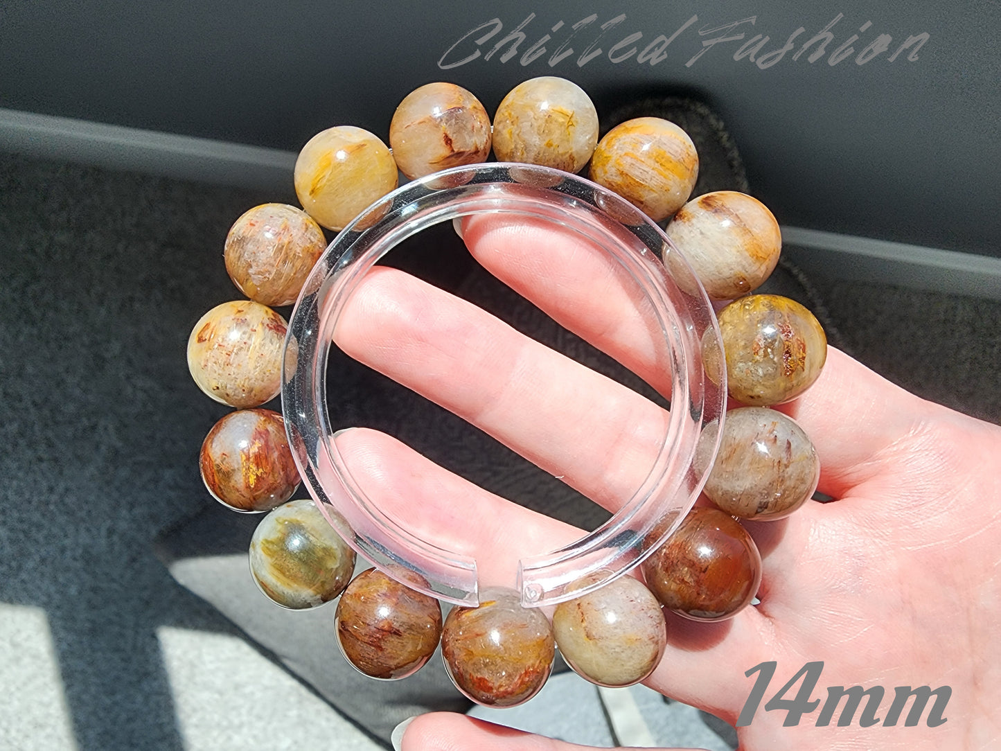 [Bracelet] Natural Phantom Quartz with Rutile – Grounding Crystal Beaded Bracelet