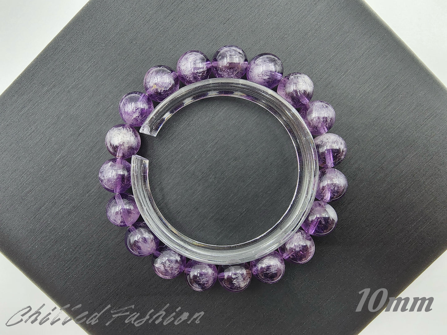 [Bracelet] Natural Amethyst Bracelet with Snow Feather Inclusions