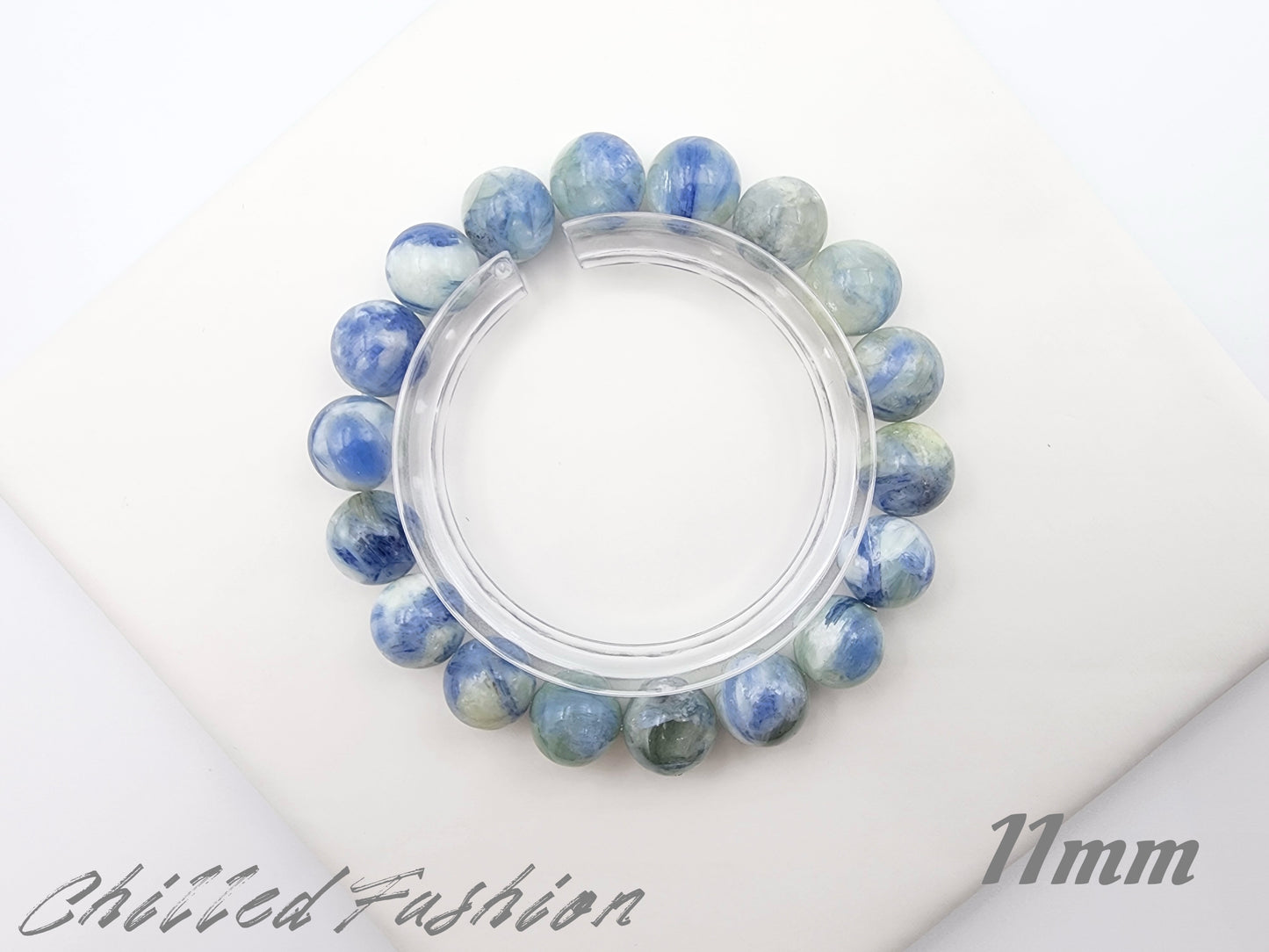 [Bracelet] Elegant Kyanite Beaded Bracelet: A Touch of Nature’s Blue