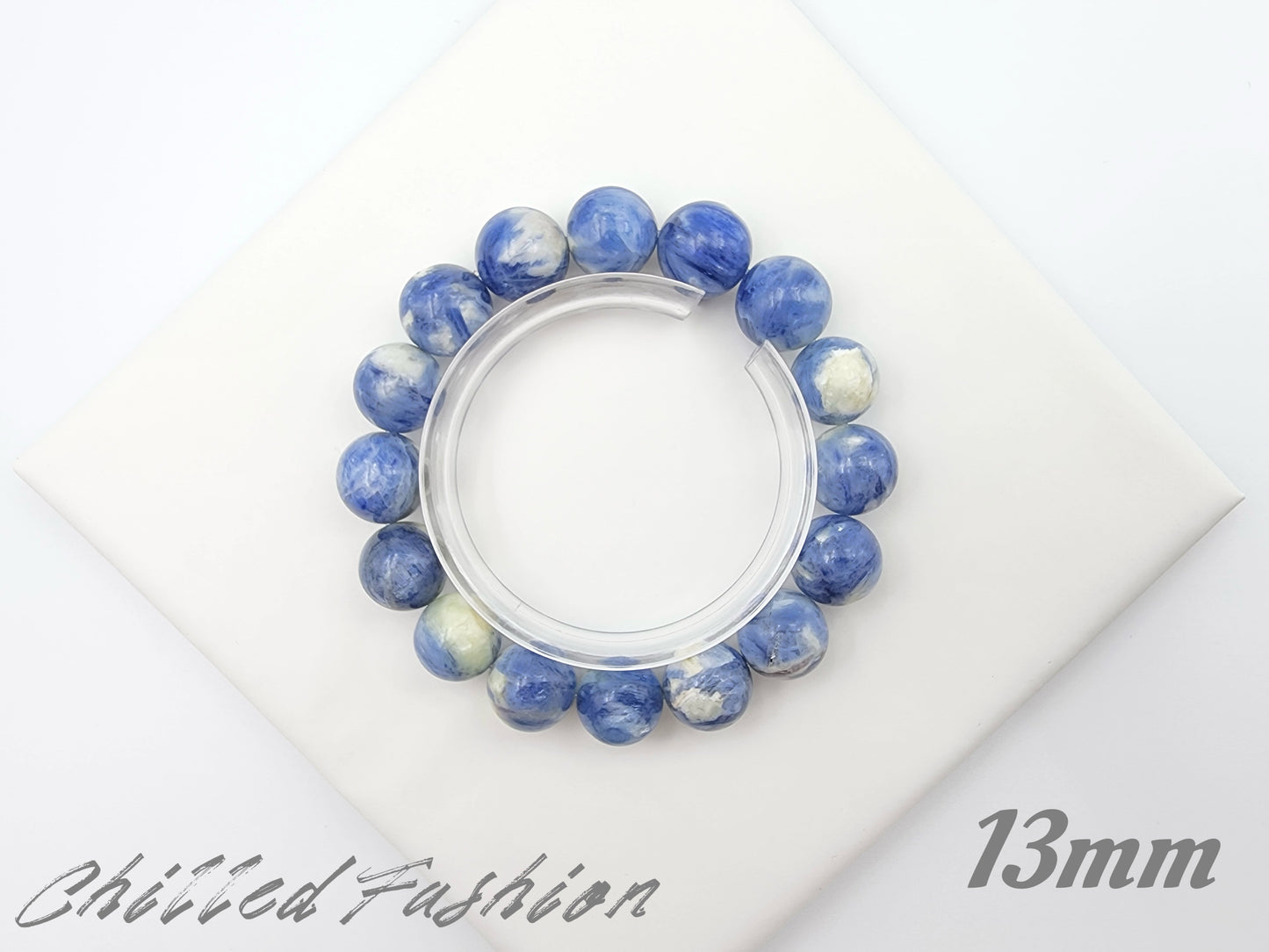 [Bracelet] Elegant Kyanite Beaded Bracelet: A Touch of Nature’s Blue