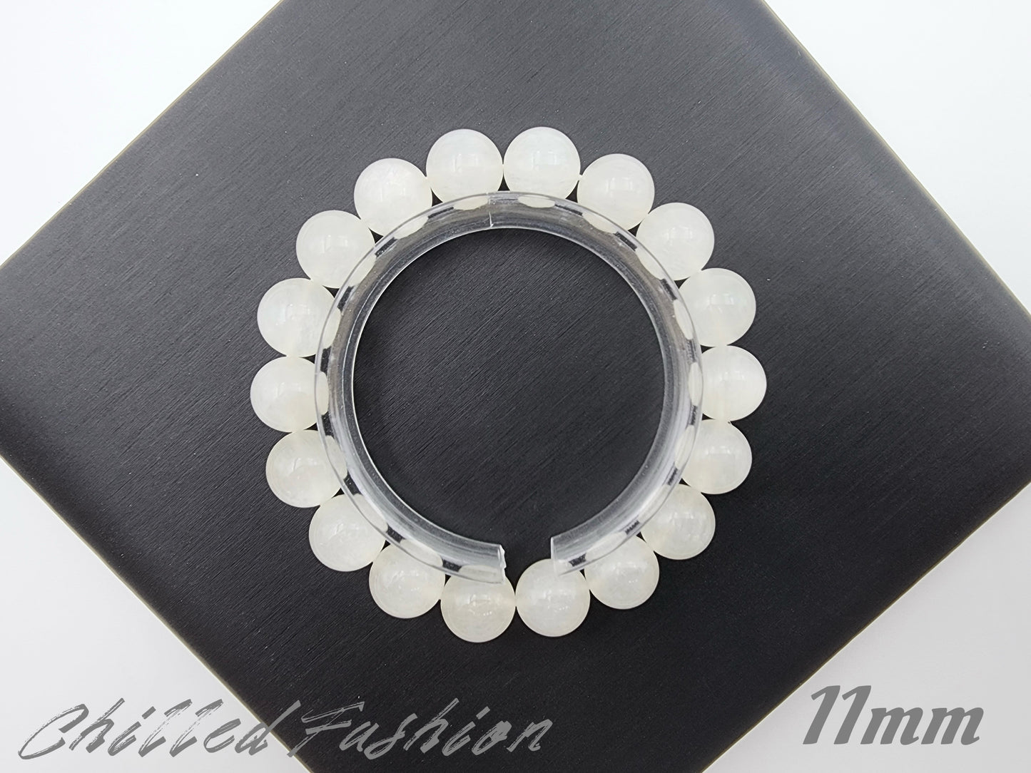 [Bracelet] White Rabbit Hair-Like Feldspar Bracelet