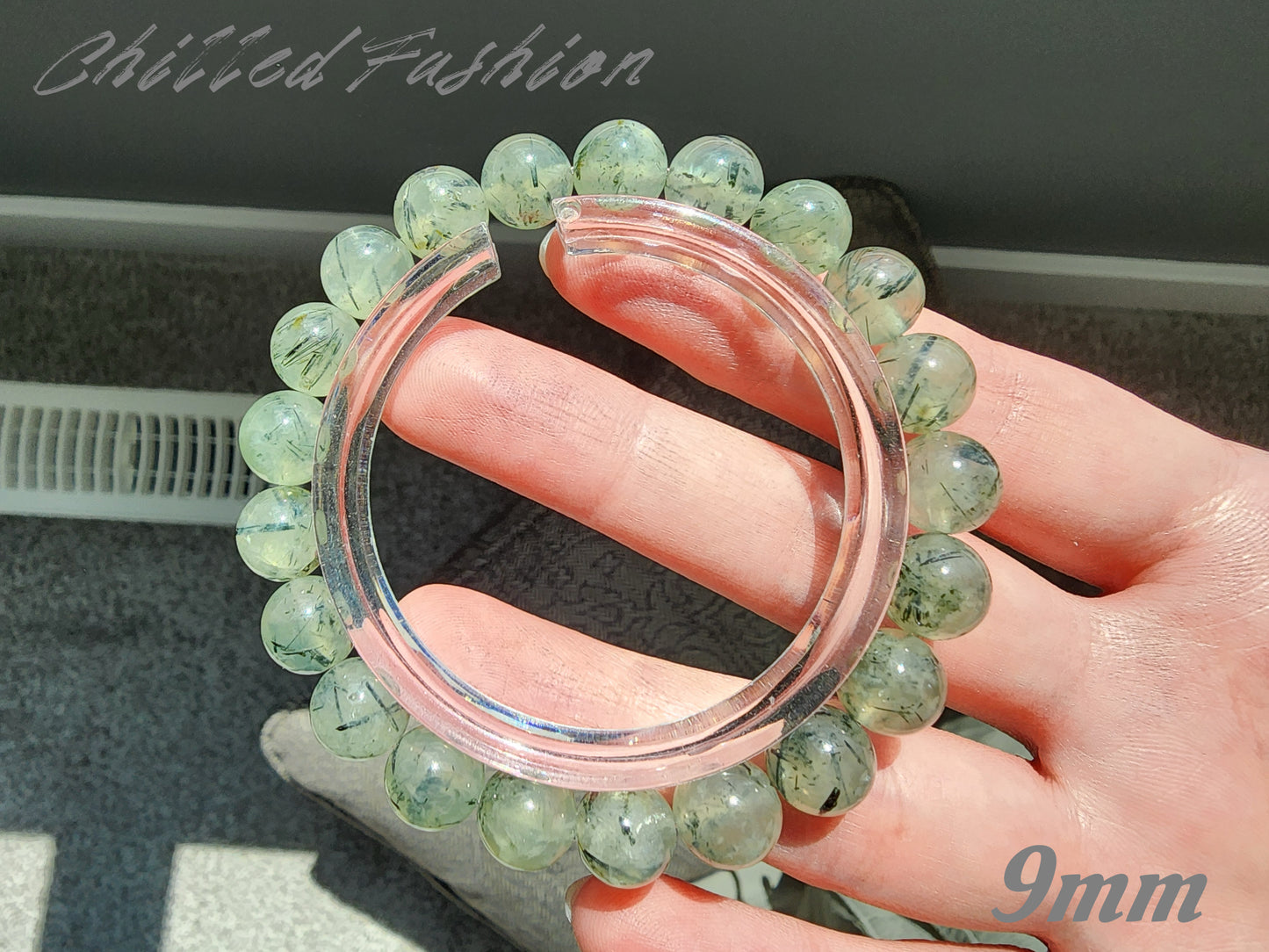 [Bracelet] Natural Prehnite with Black Rutiles Bracelet