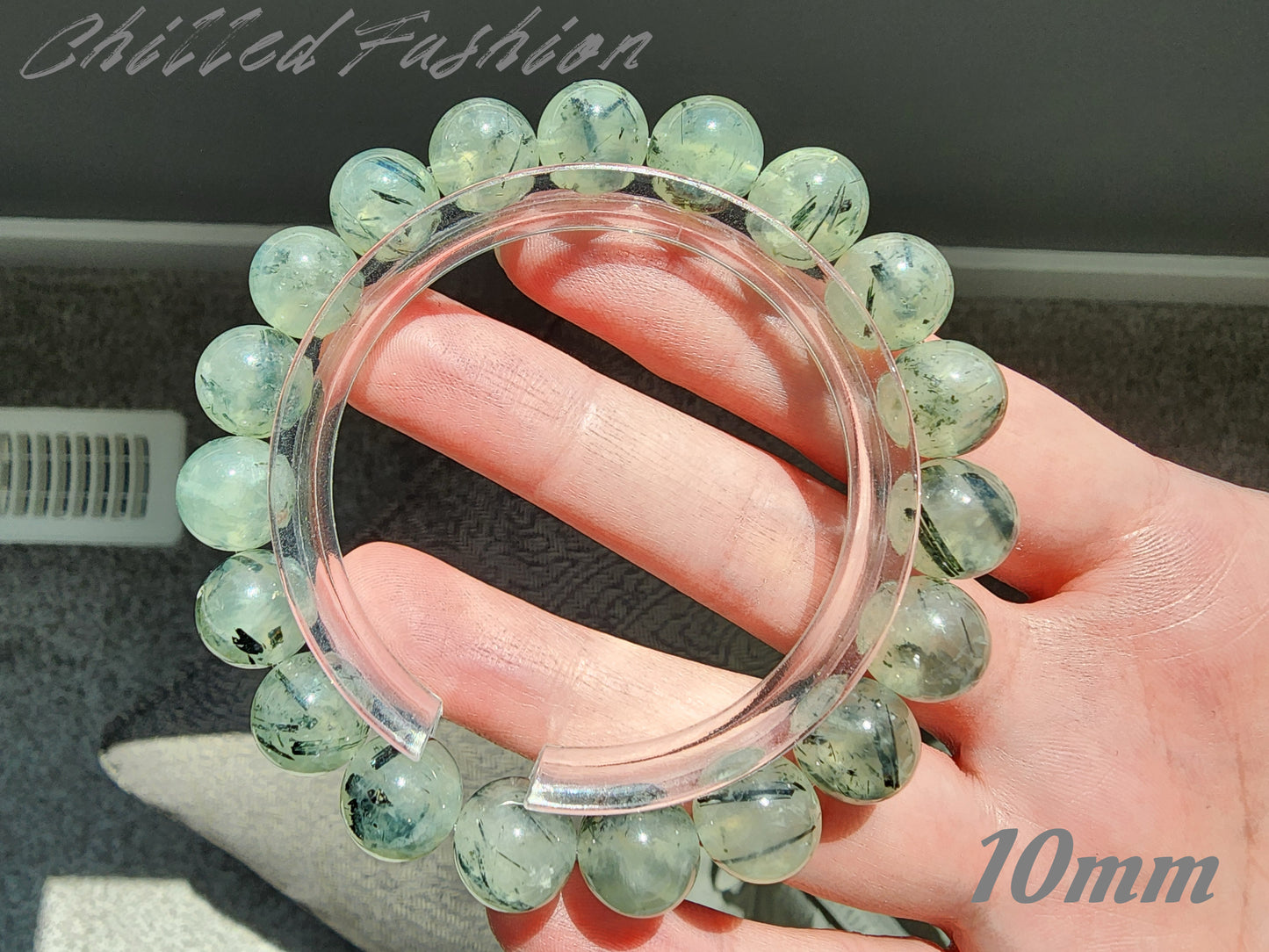 [Bracelet] Natural Prehnite with Black Rutiles Bracelet