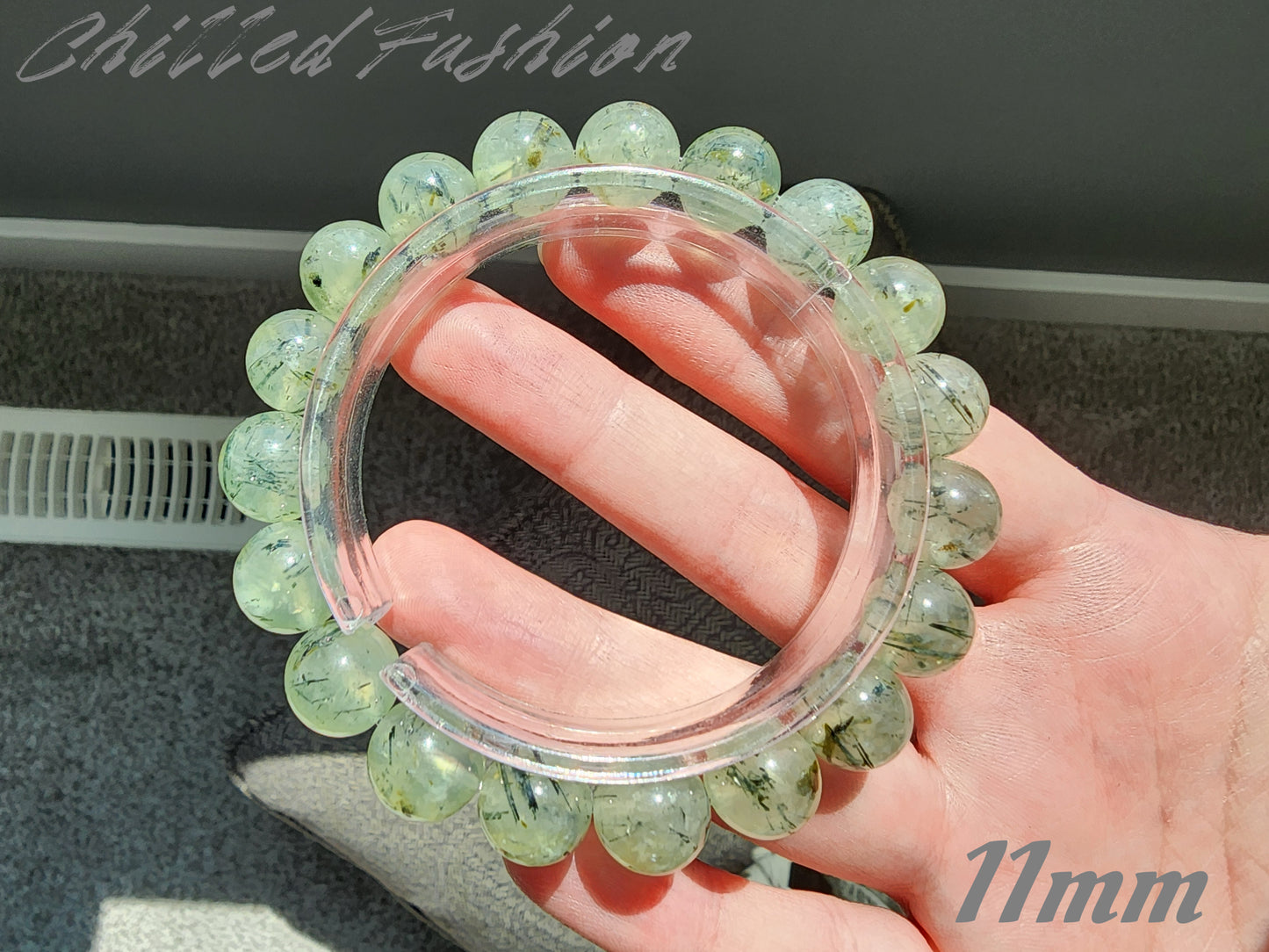 [Bracelet] Natural Prehnite with Black Rutiles Bracelet